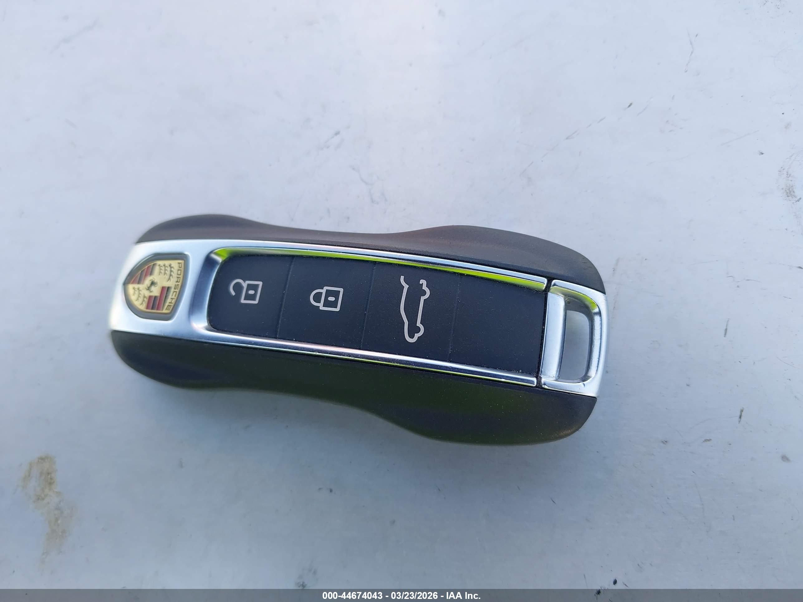 PORSCHE CAYENNE image 11