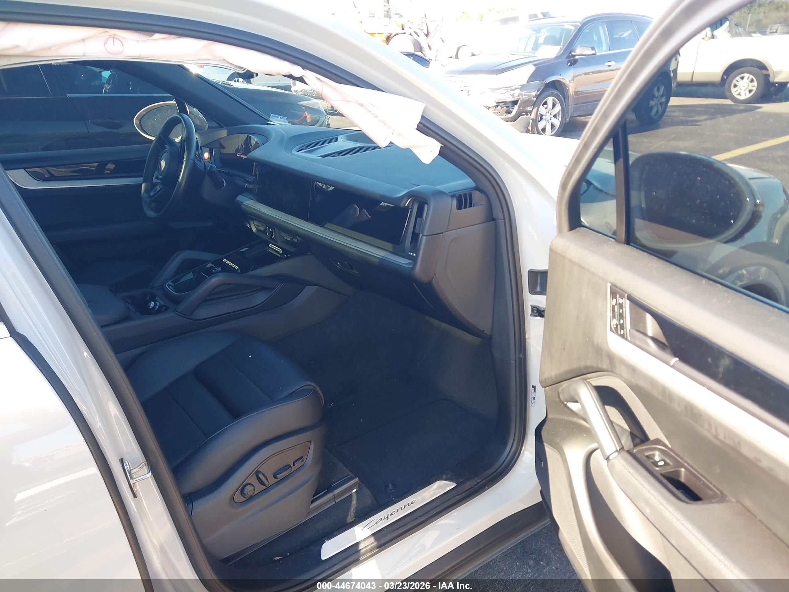 PORSCHE CAYENNE image 5