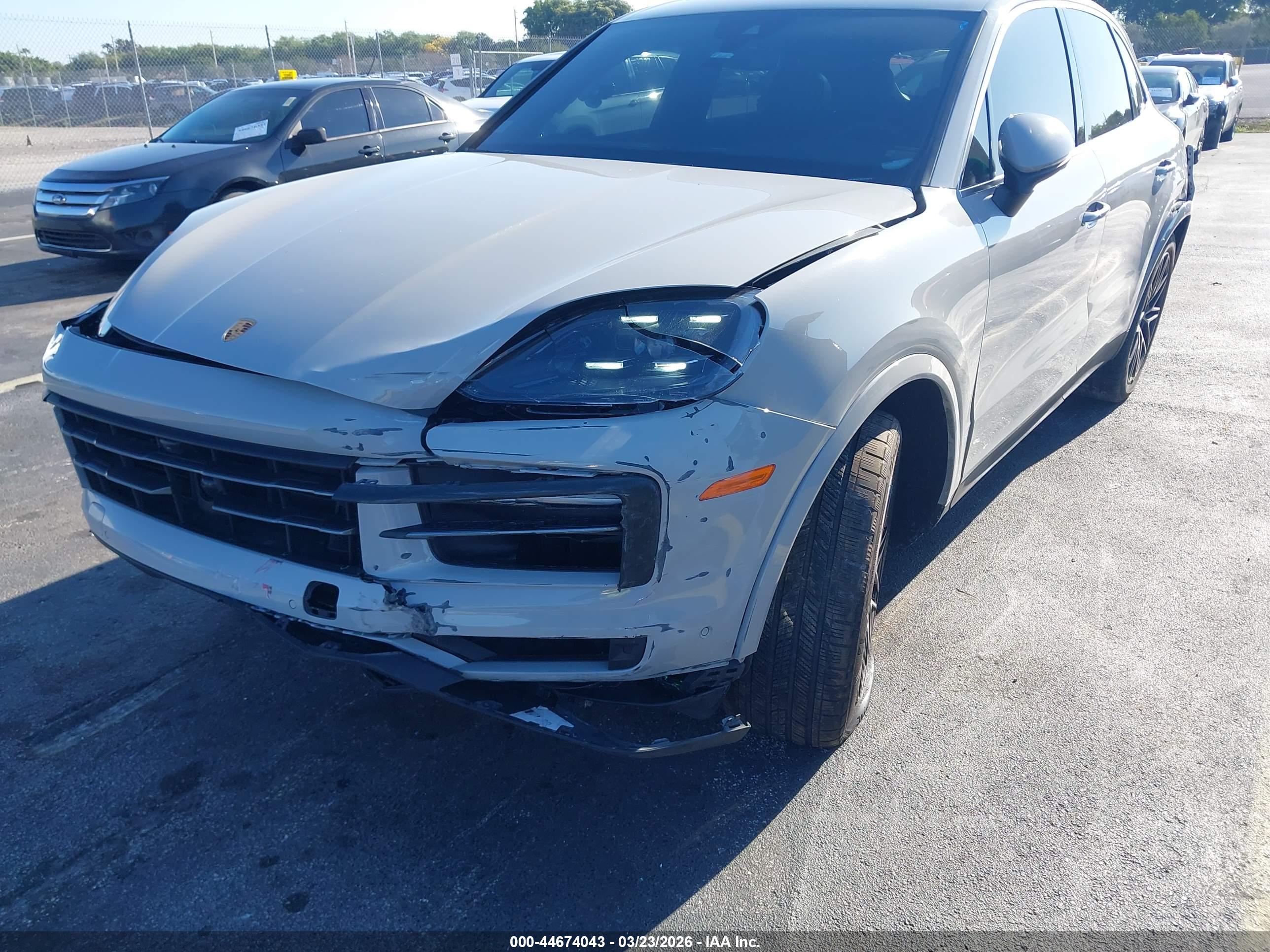 PORSCHE CAYENNE image 6
