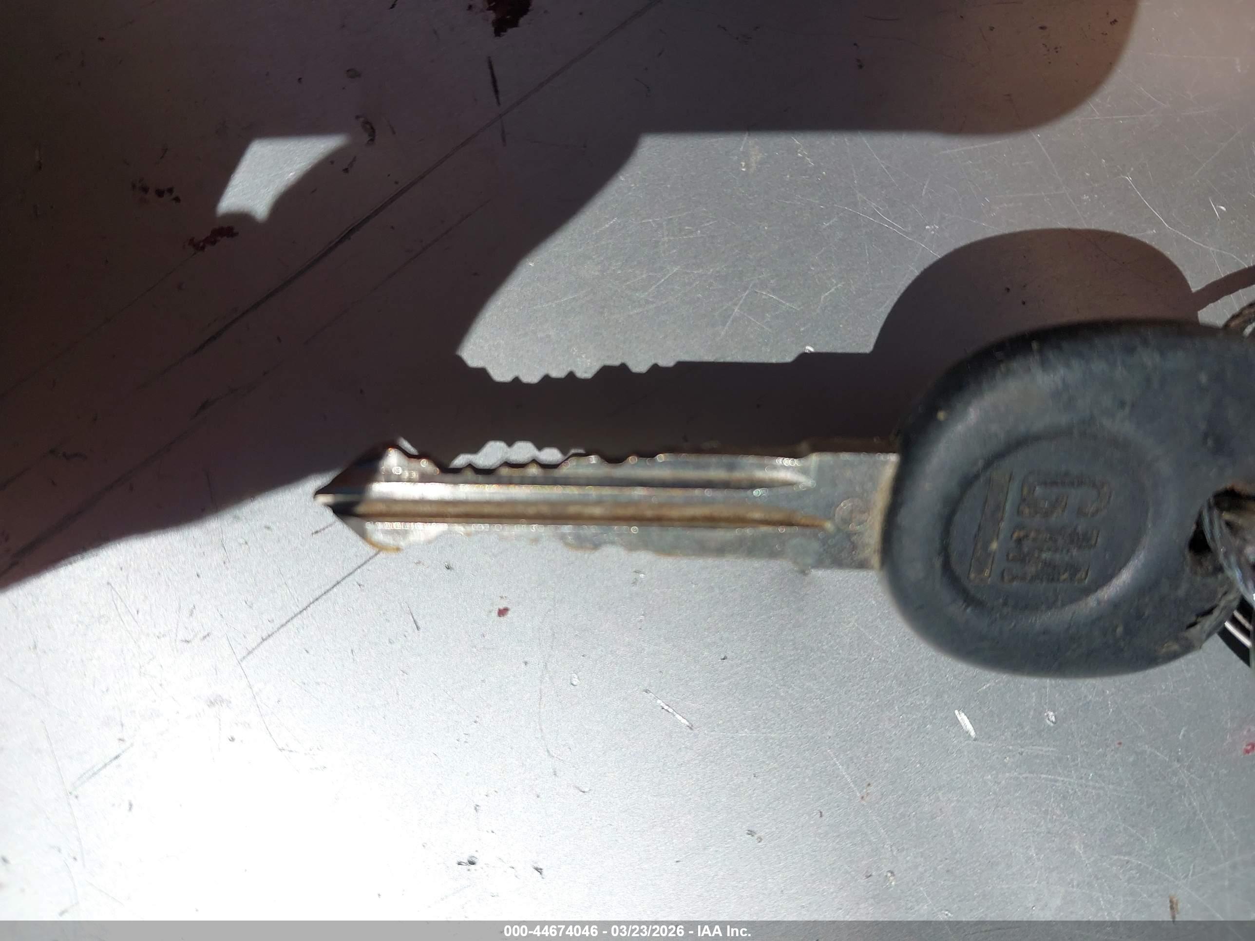 CHEVROLET SILVERADO image 11