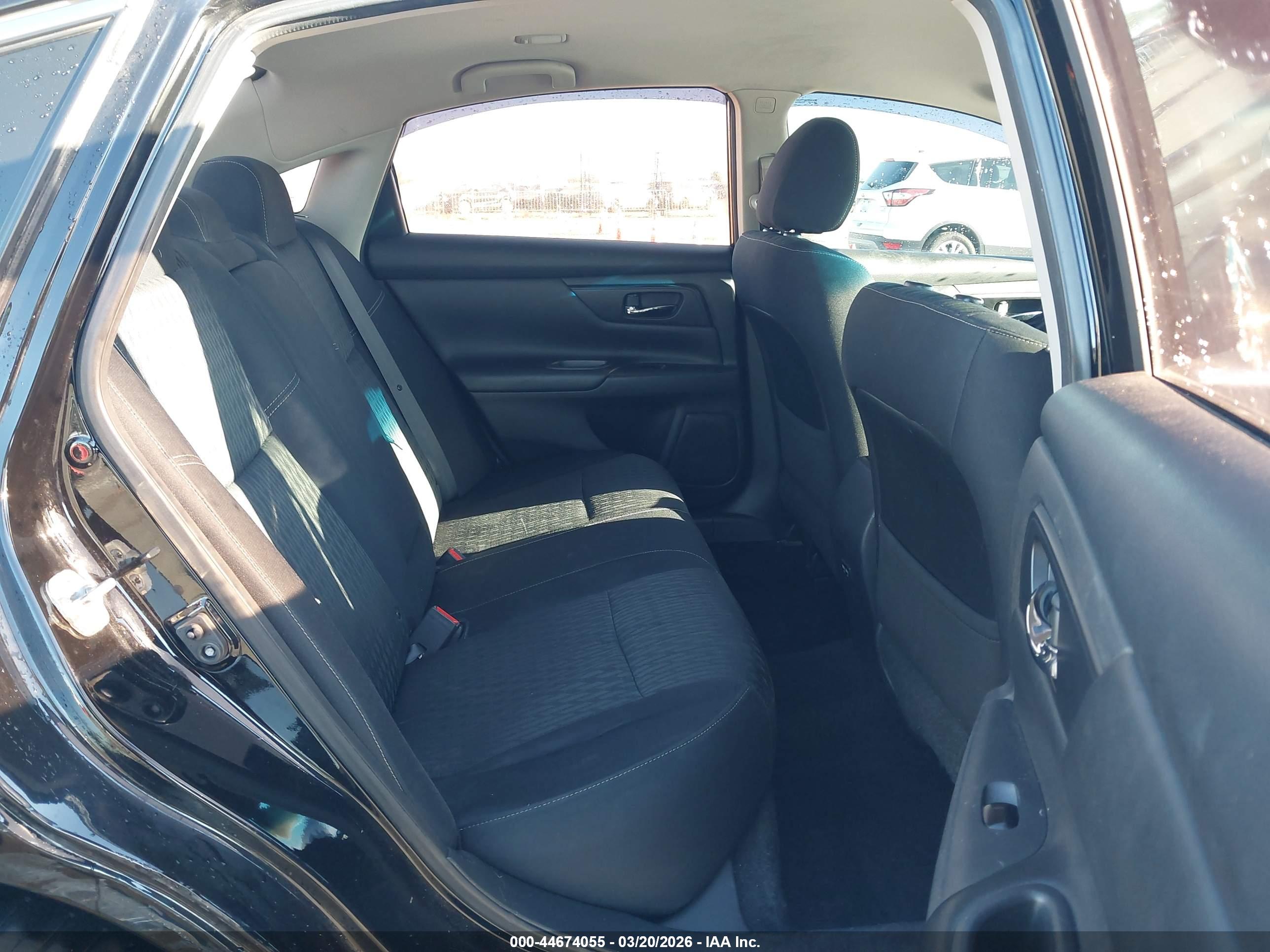 NISSAN ALTIMA image 8