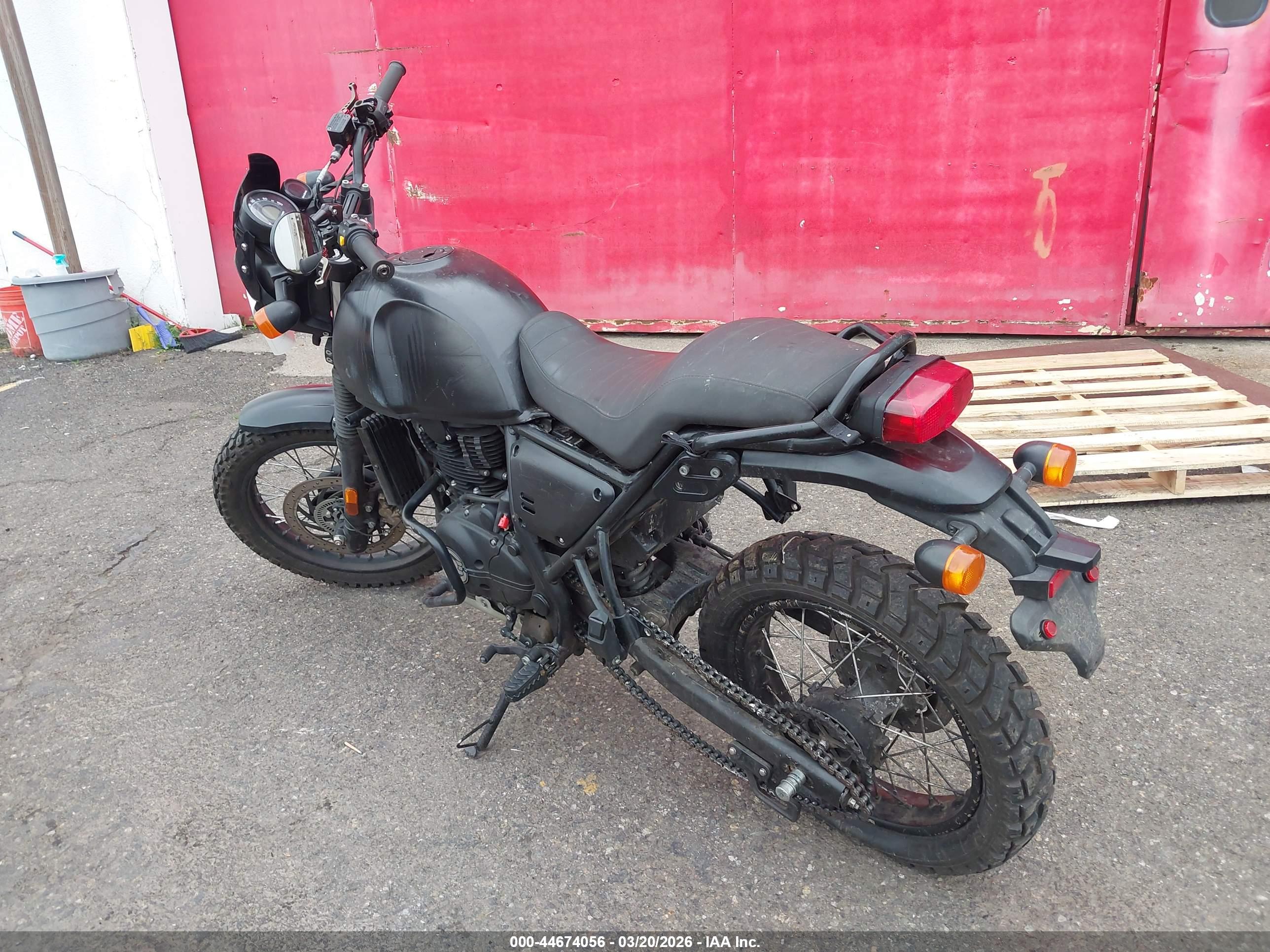 ROYAL ENFIELD image 3