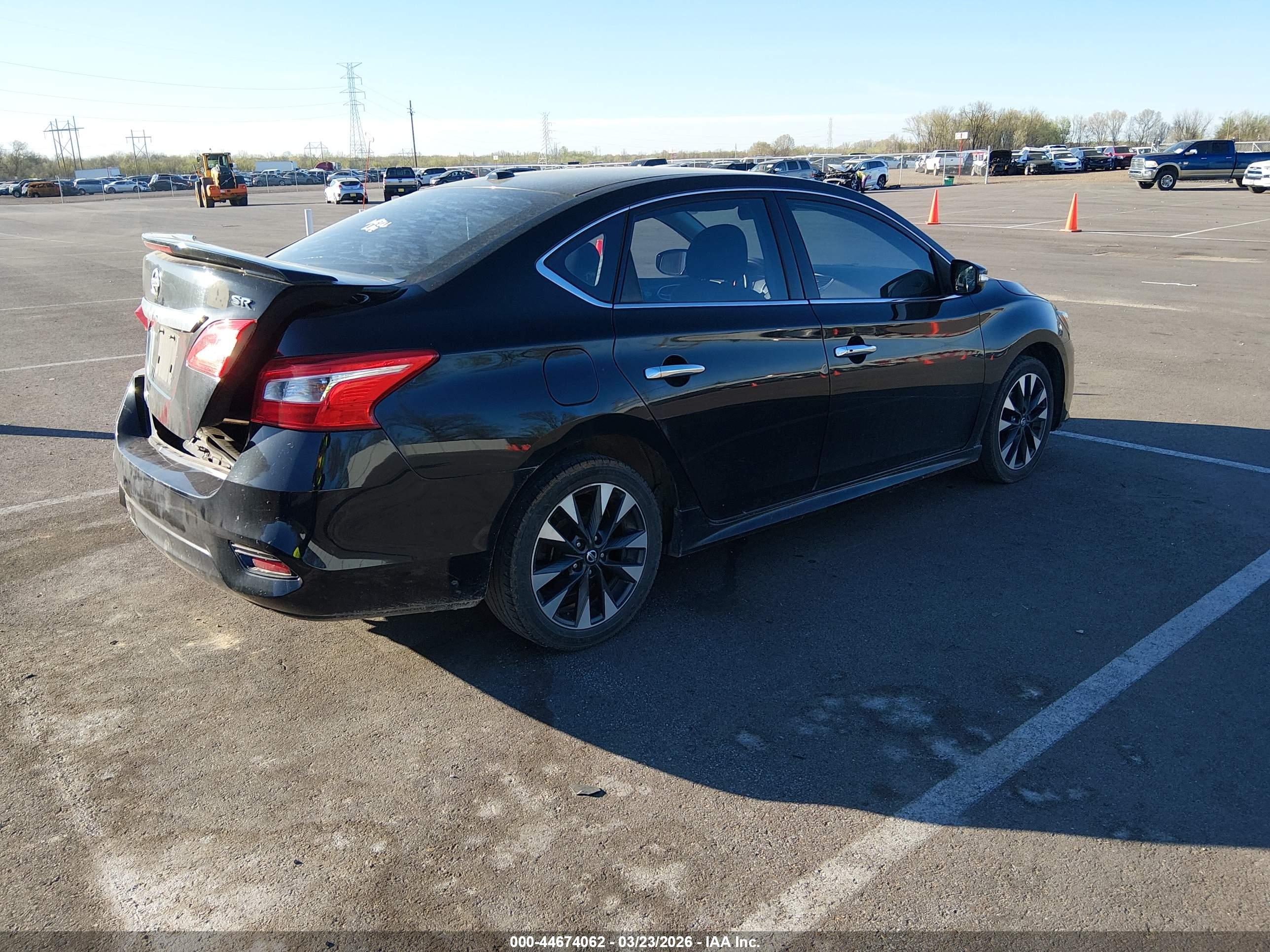 NISSAN SENTRA image 4
