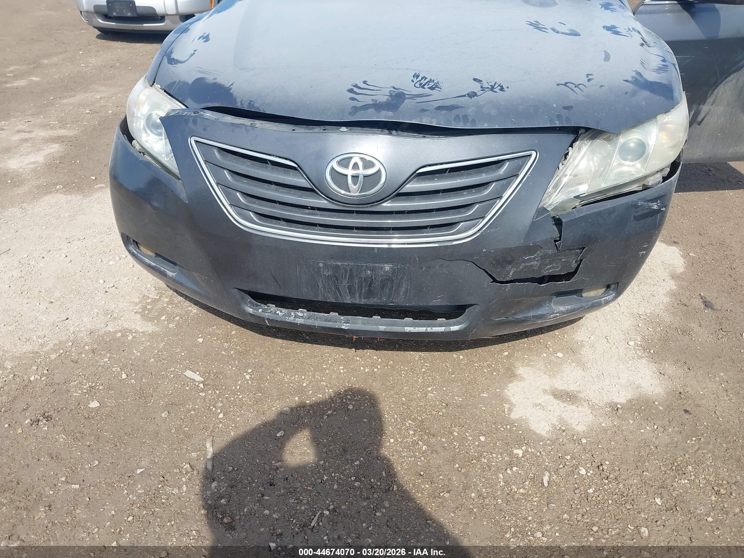 TOYOTA CAMRY image 6