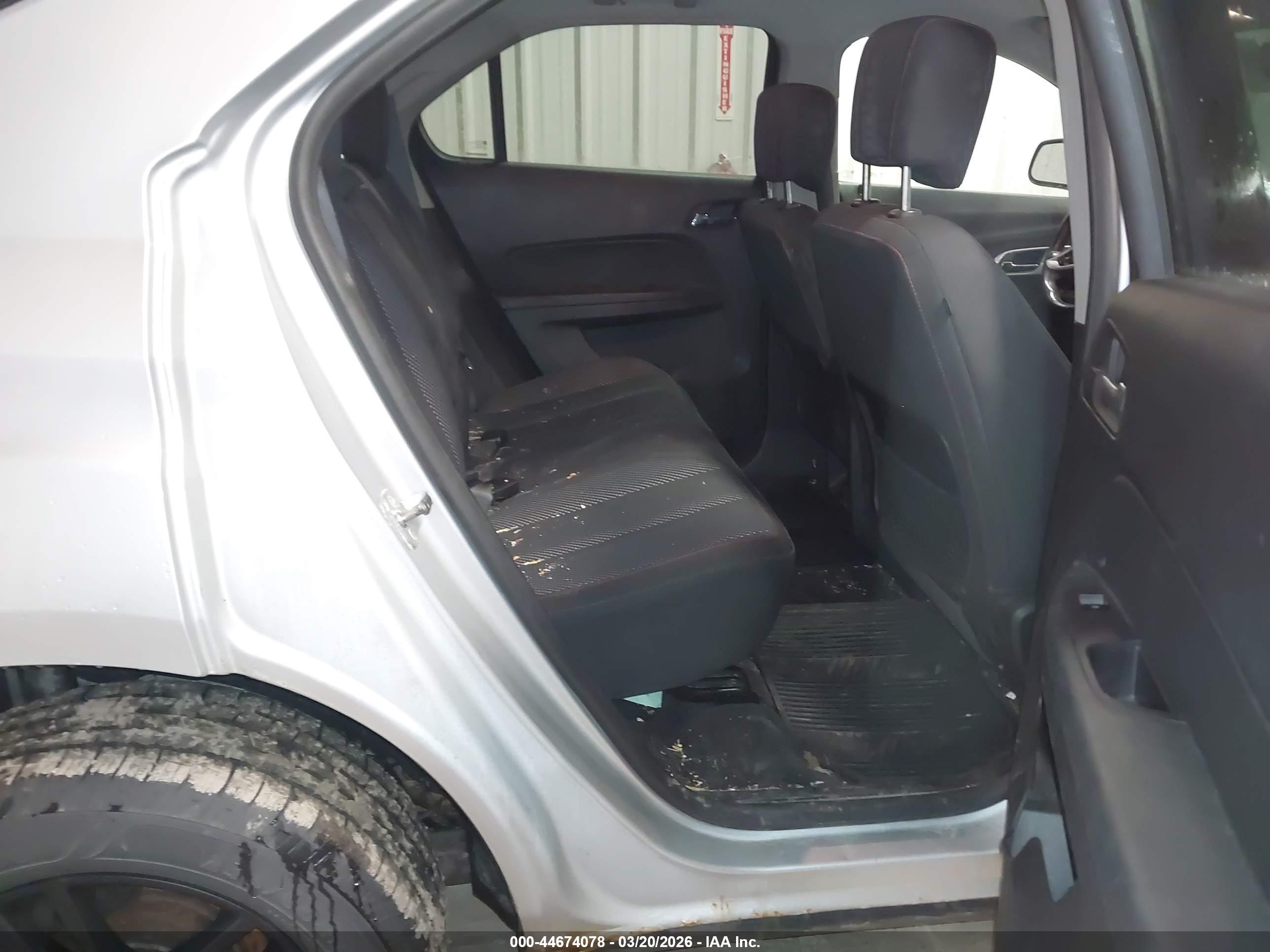 CHEVROLET EQUINOX image 8