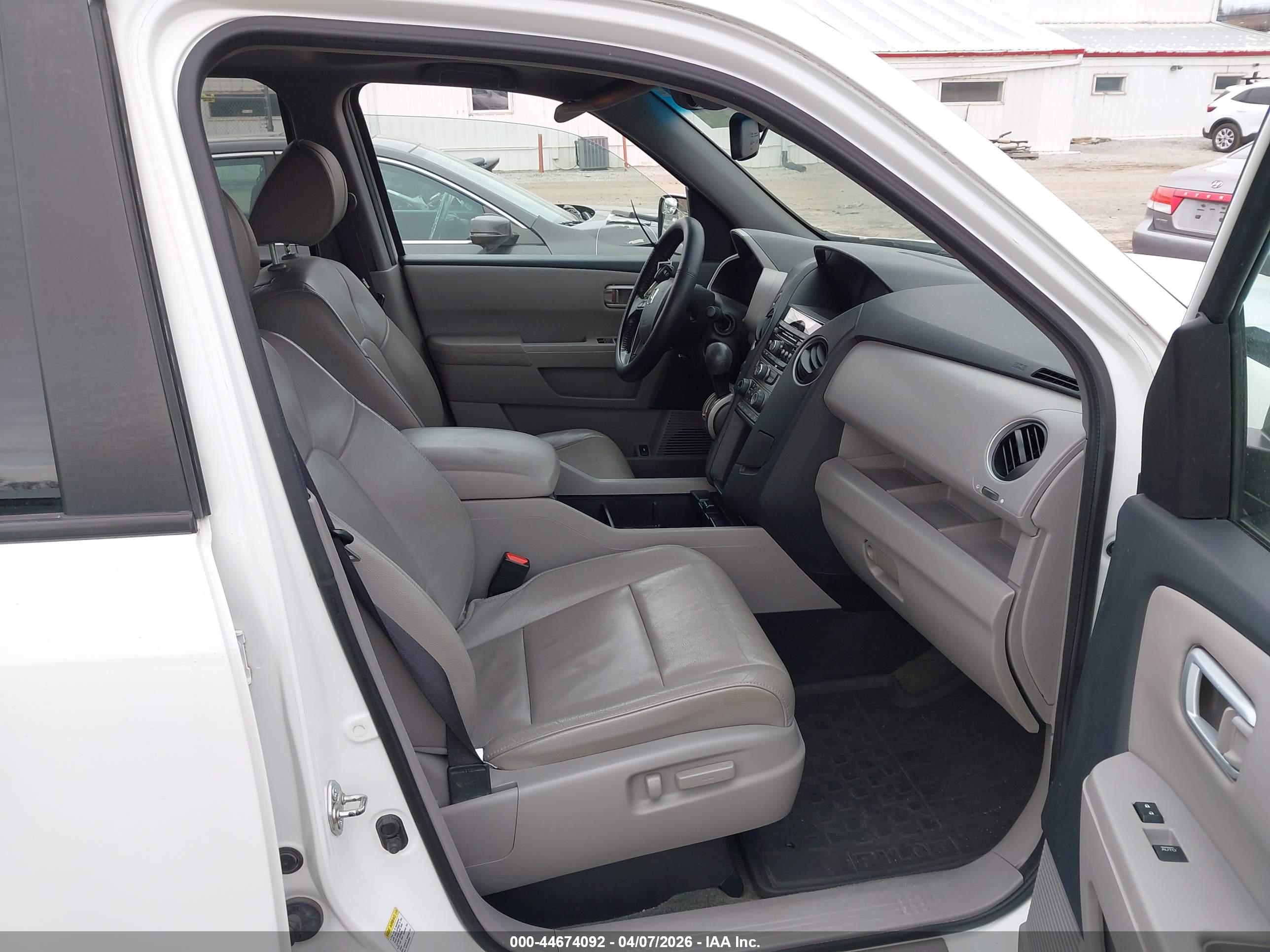 HONDA PILOT image 5