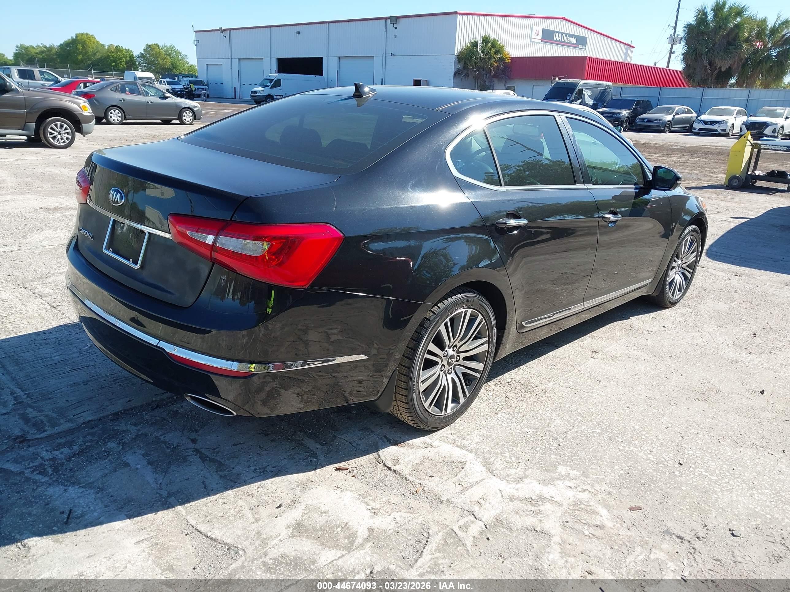 KIA CADENZA image 4