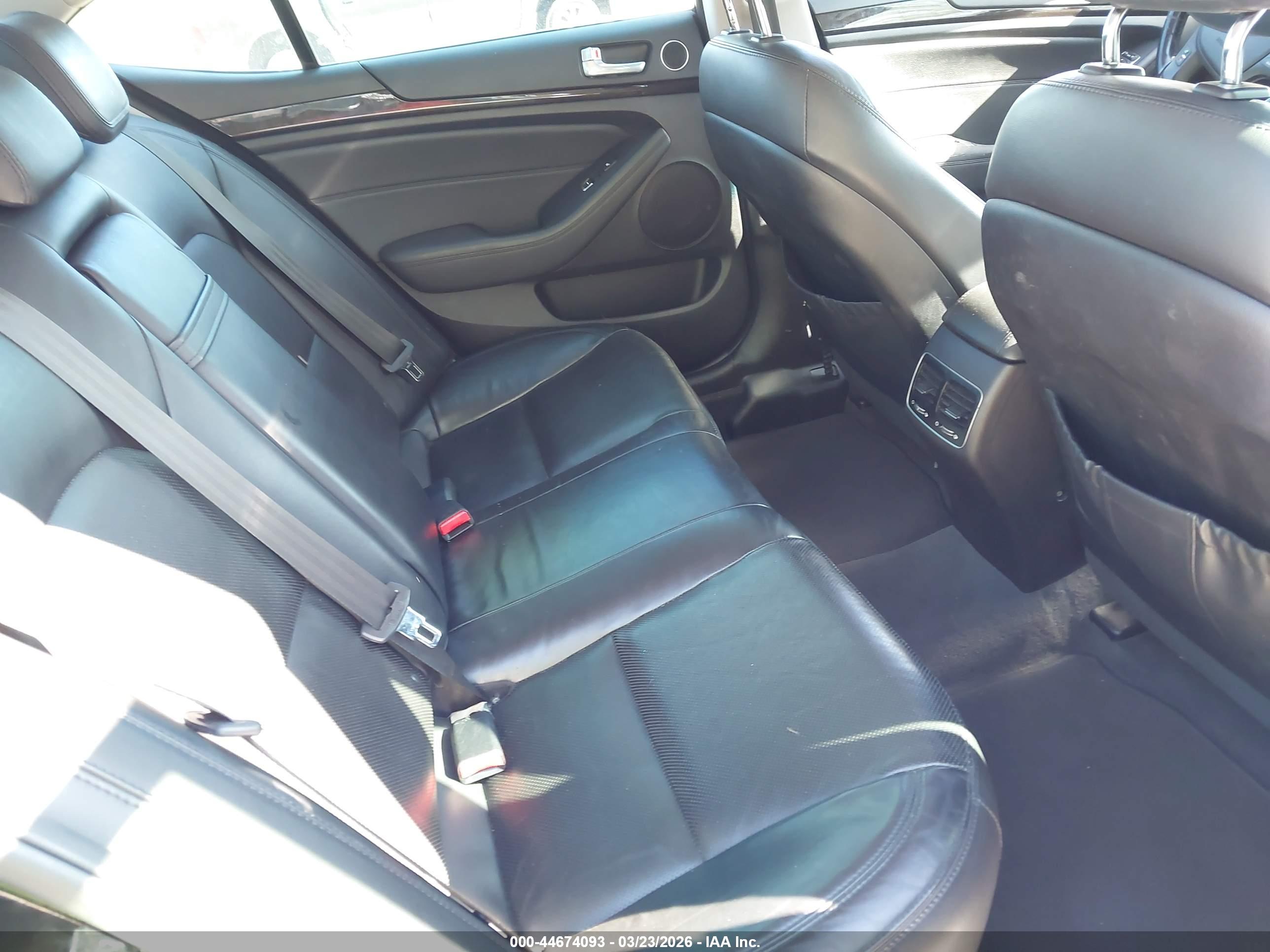 KIA CADENZA image 8