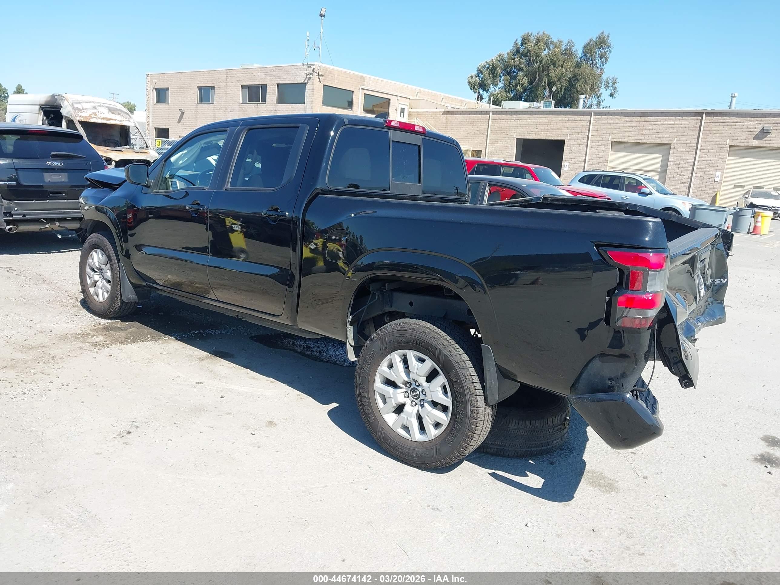 NISSAN FRONTIER image 3