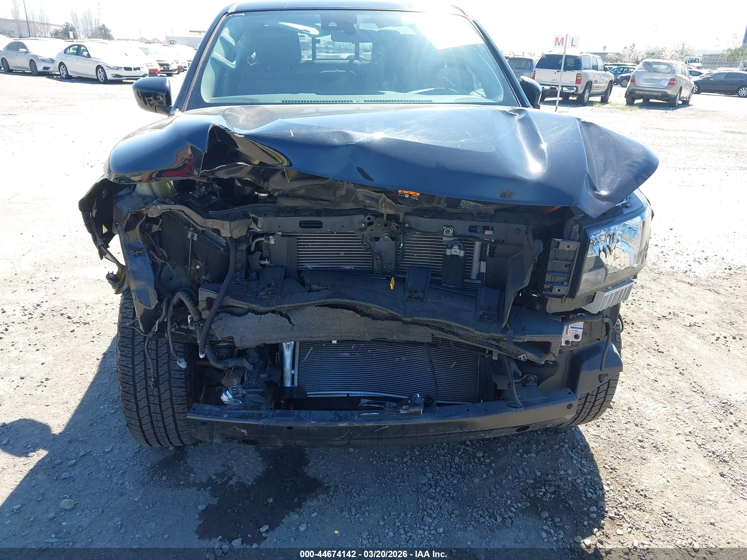 NISSAN FRONTIER image 6