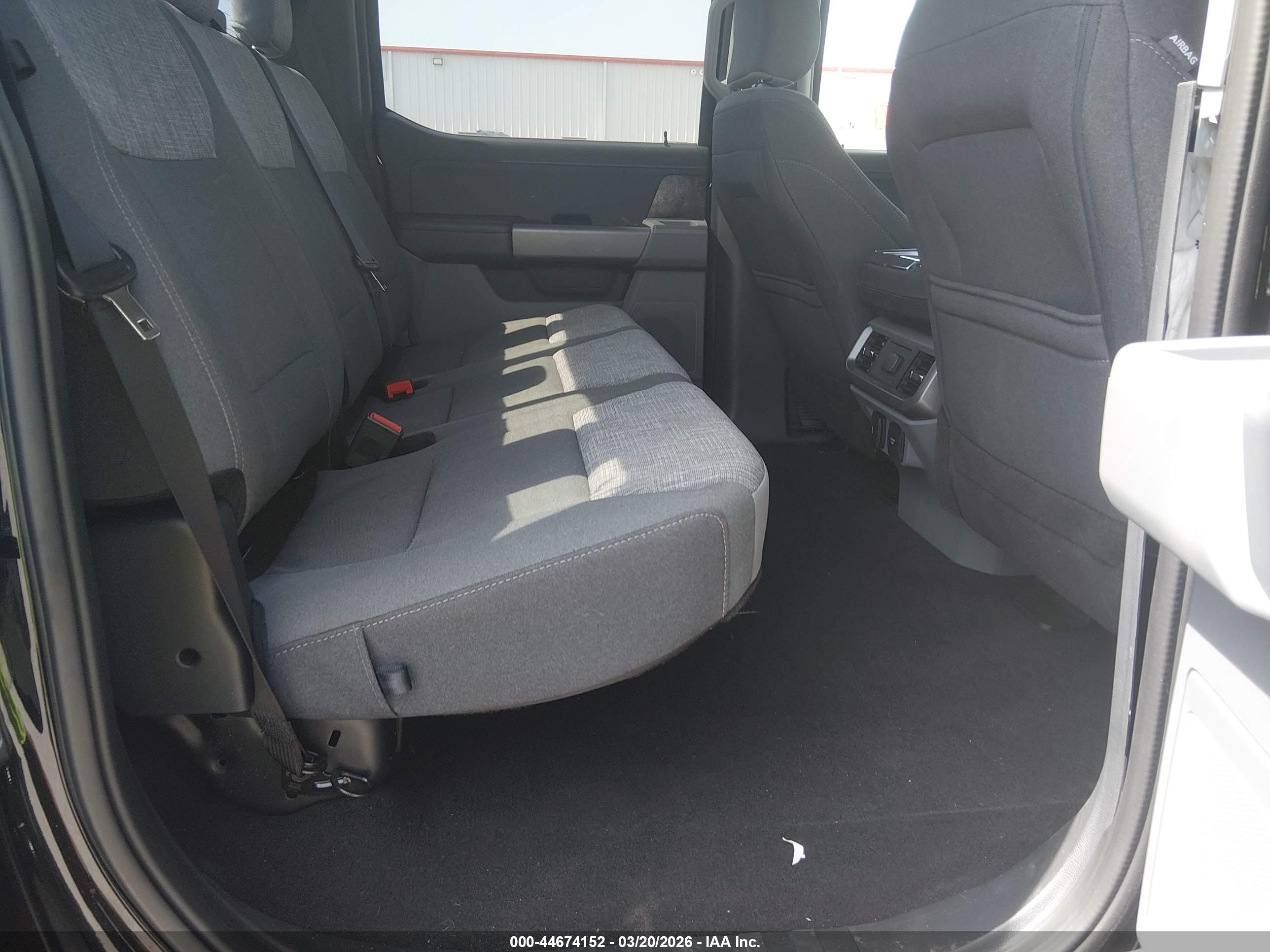 FORD F-150 image 8