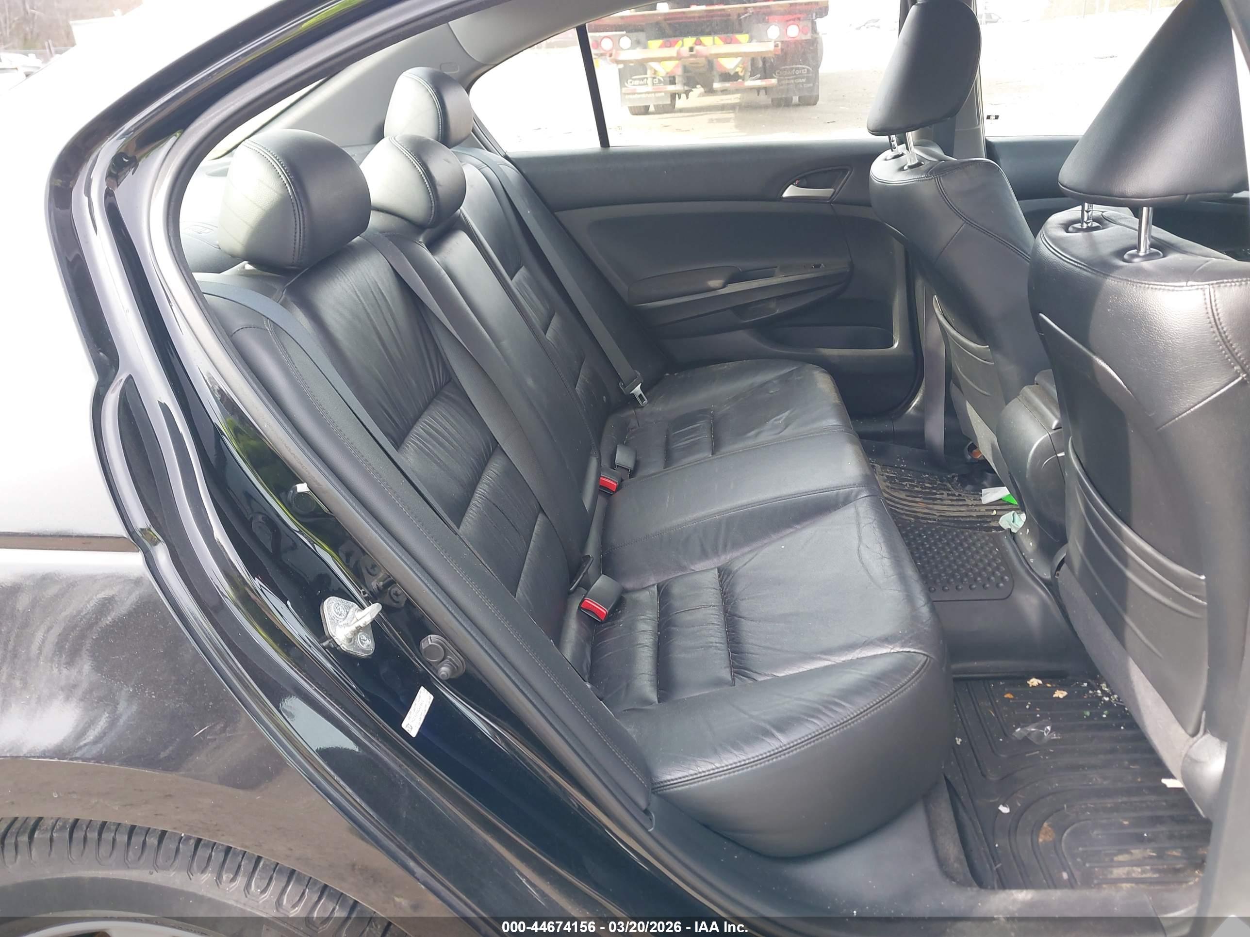 HONDA ACCORD image 8