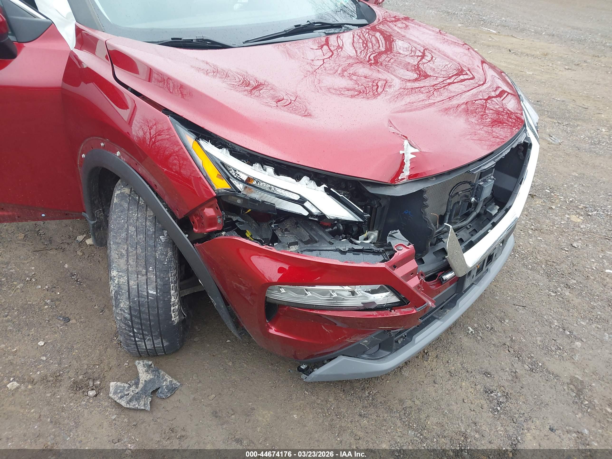 NISSAN ROGUE image 6
