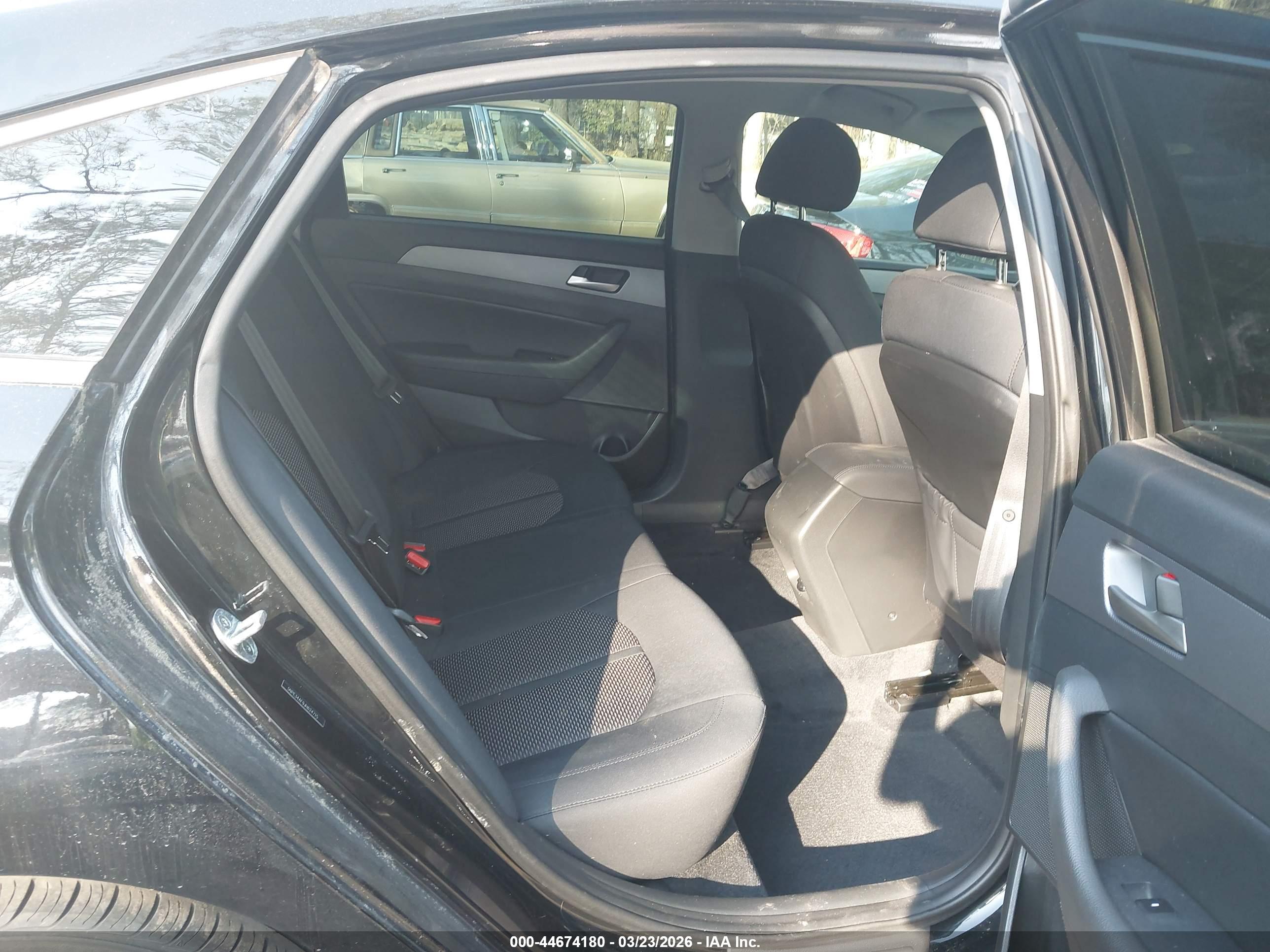 HYUNDAI SONATA image 8