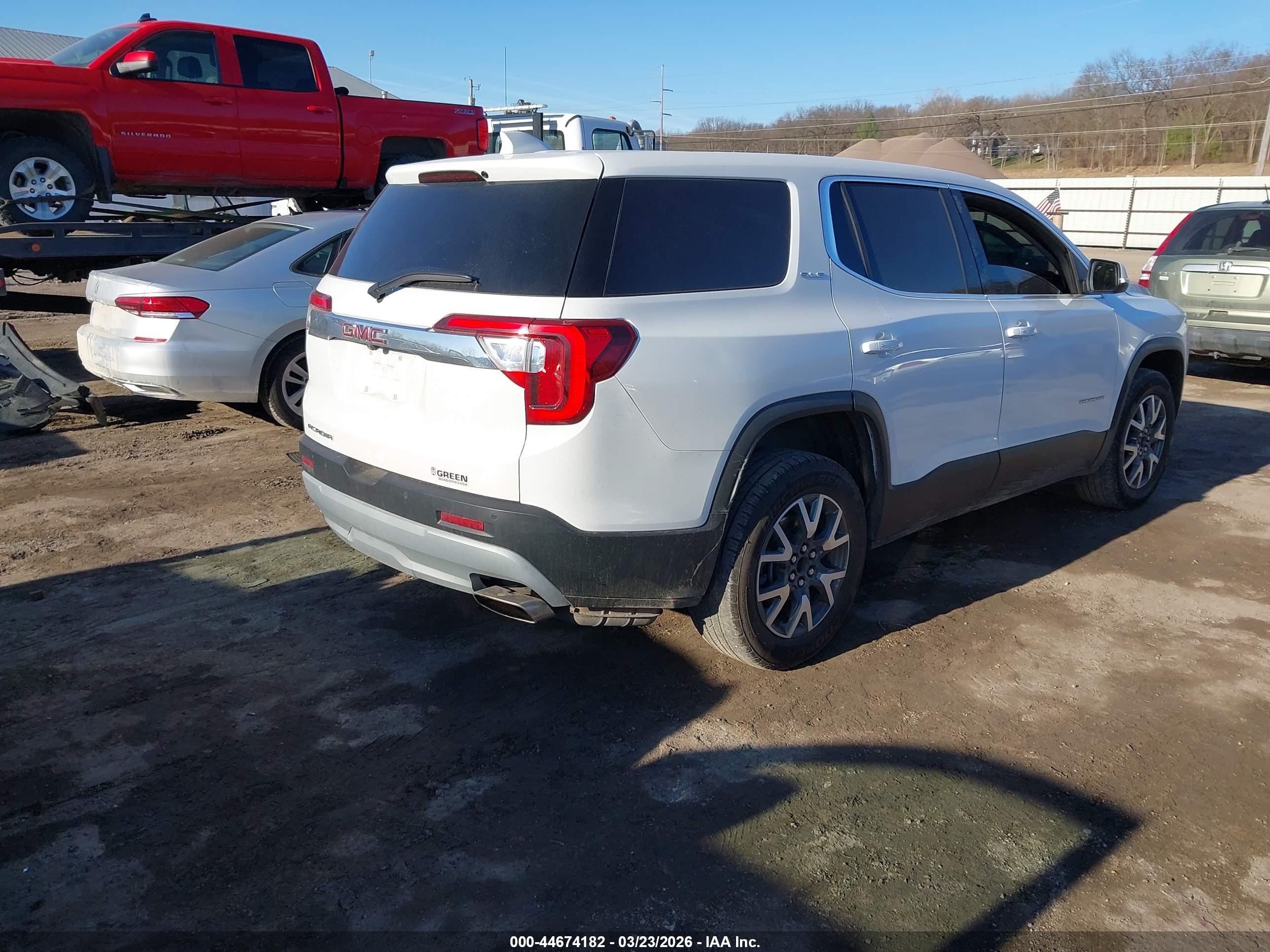 GMC ACADIA image 4
