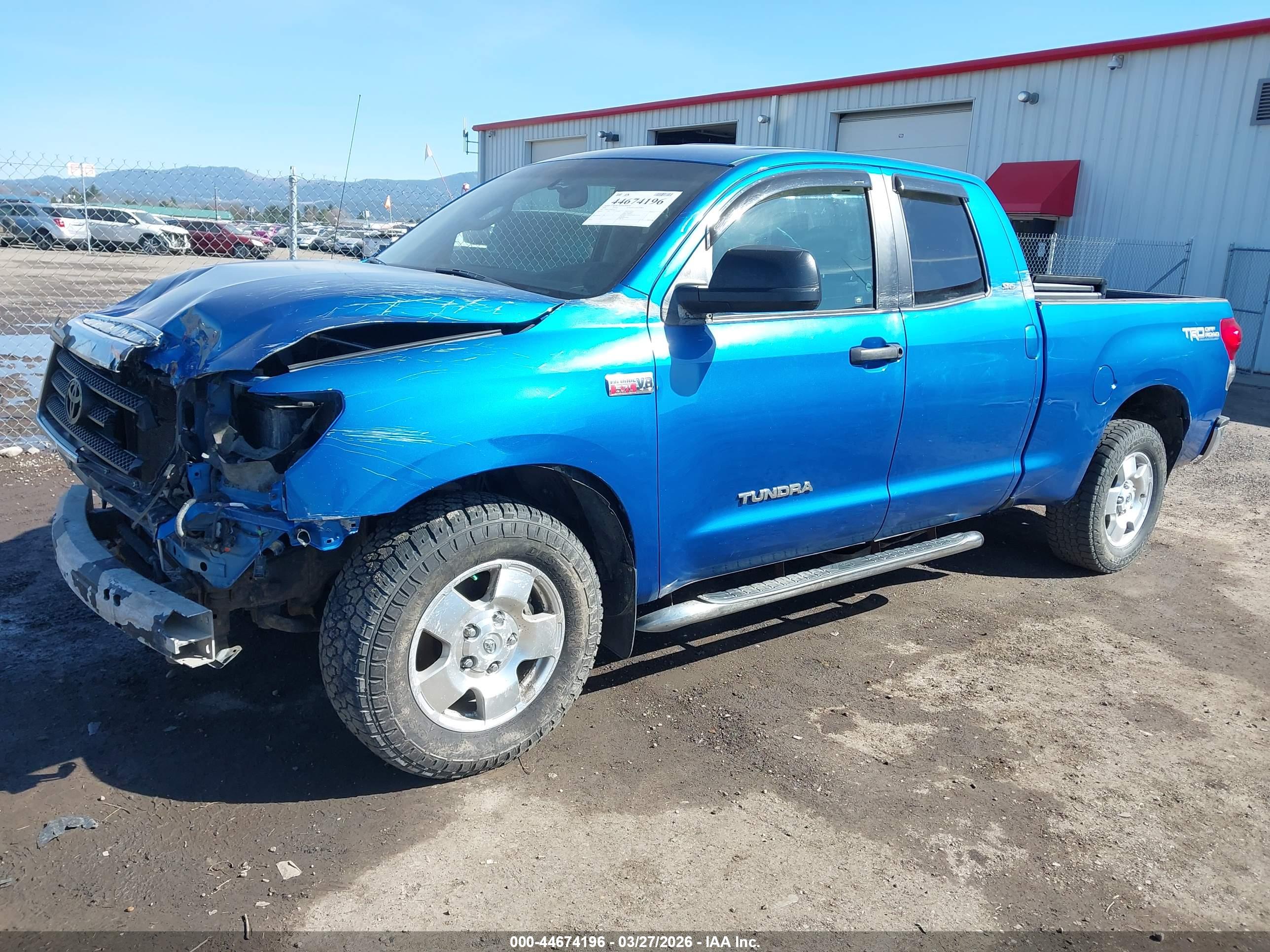 TOYOTA TUNDRA image 2