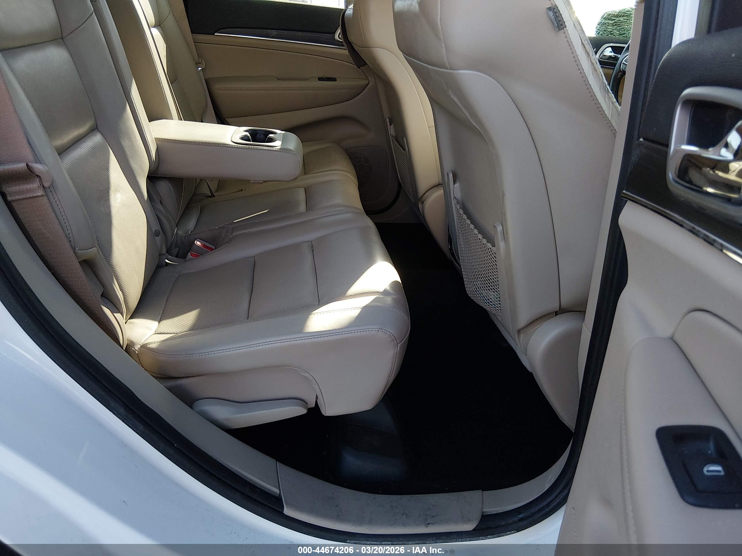 JEEP GRAND image 8