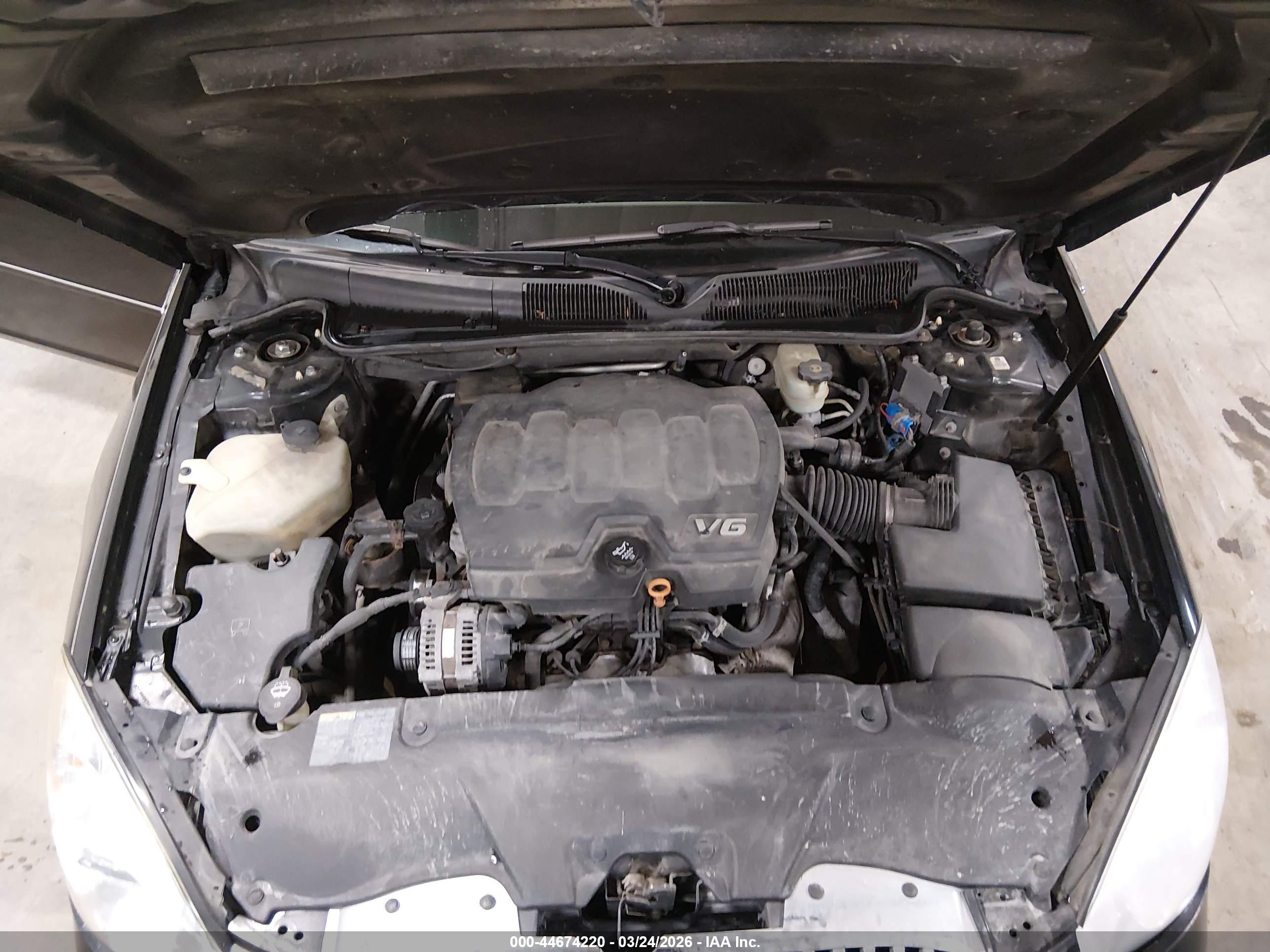BUICK LUCERNE image 10