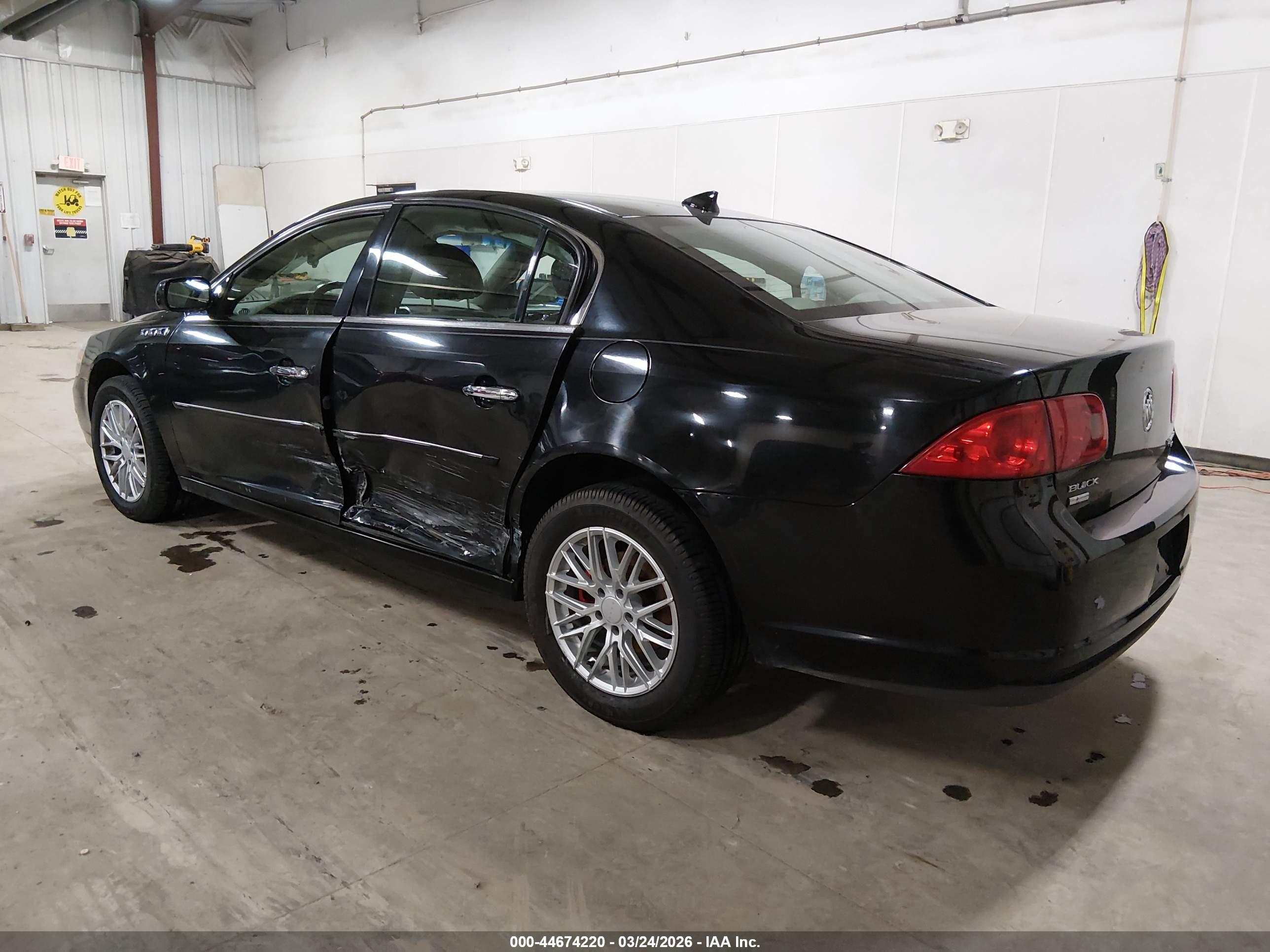 BUICK LUCERNE image 3