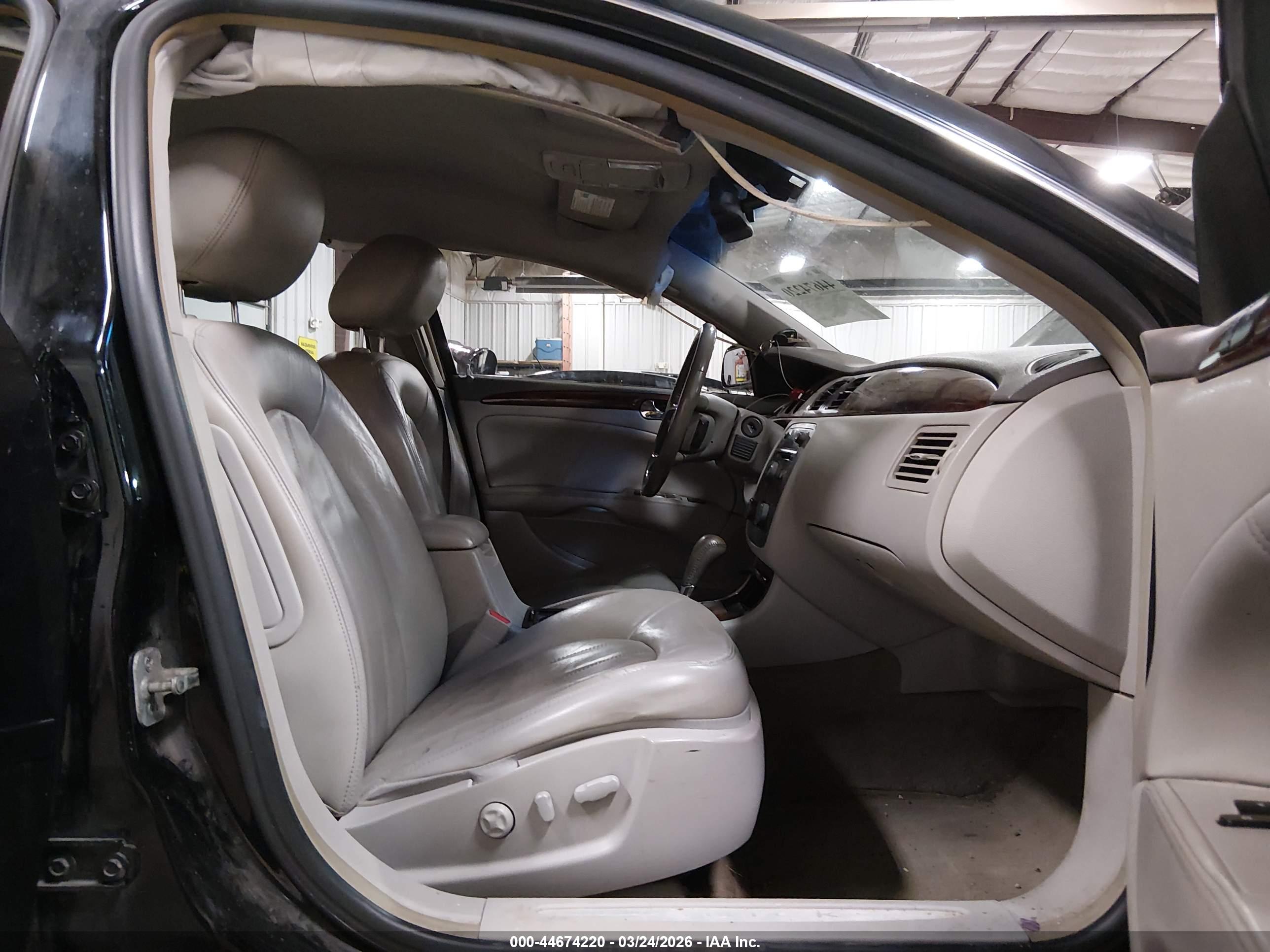 BUICK LUCERNE image 5