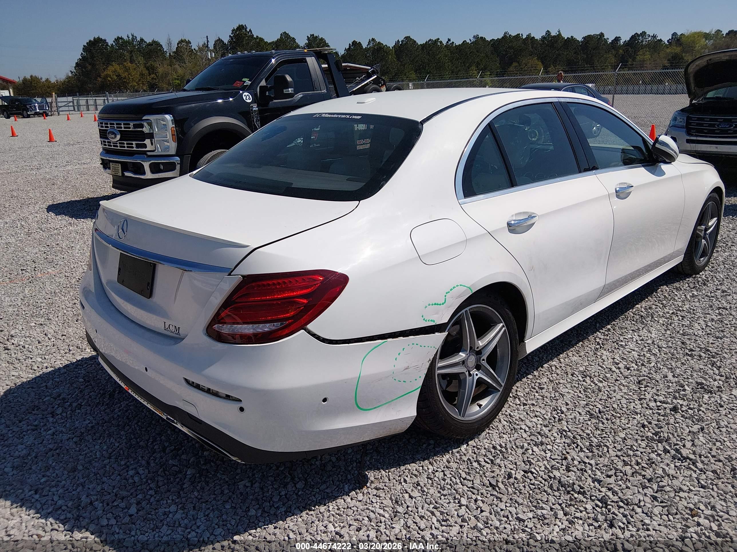 MERCEDES-BENZ E image 6