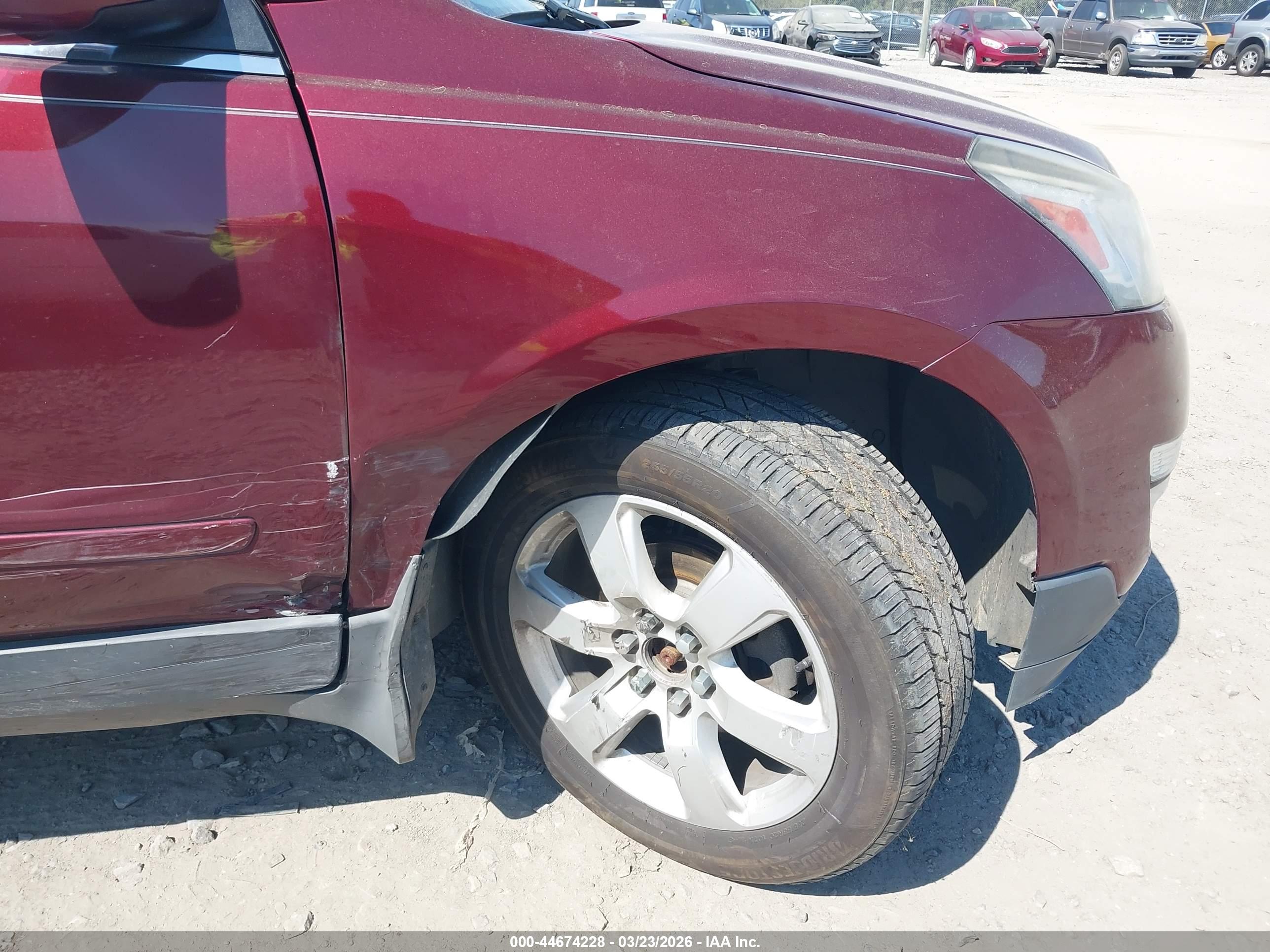 CHEVROLET TRAVERSE image 6