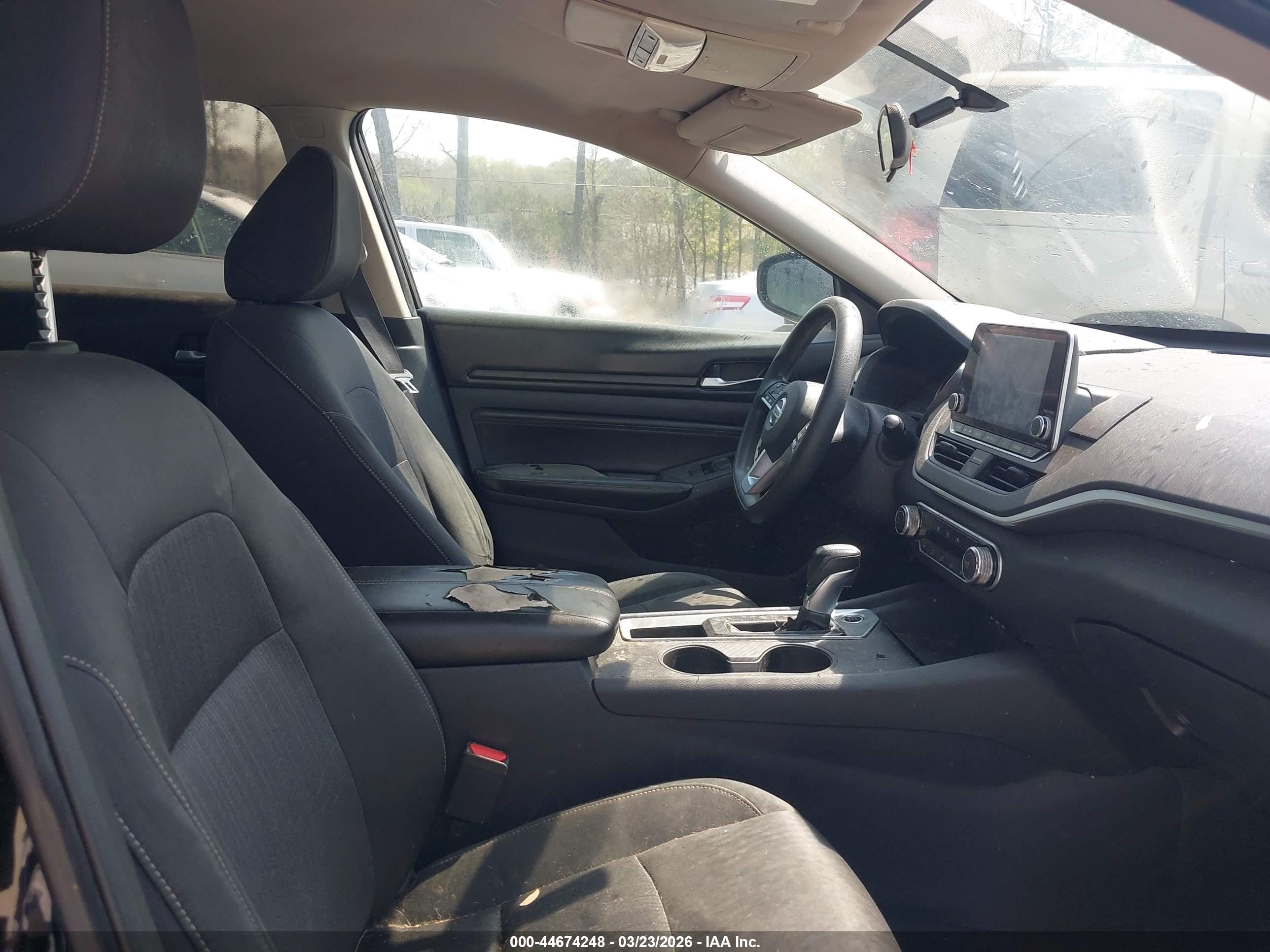NISSAN ALTIMA image 5