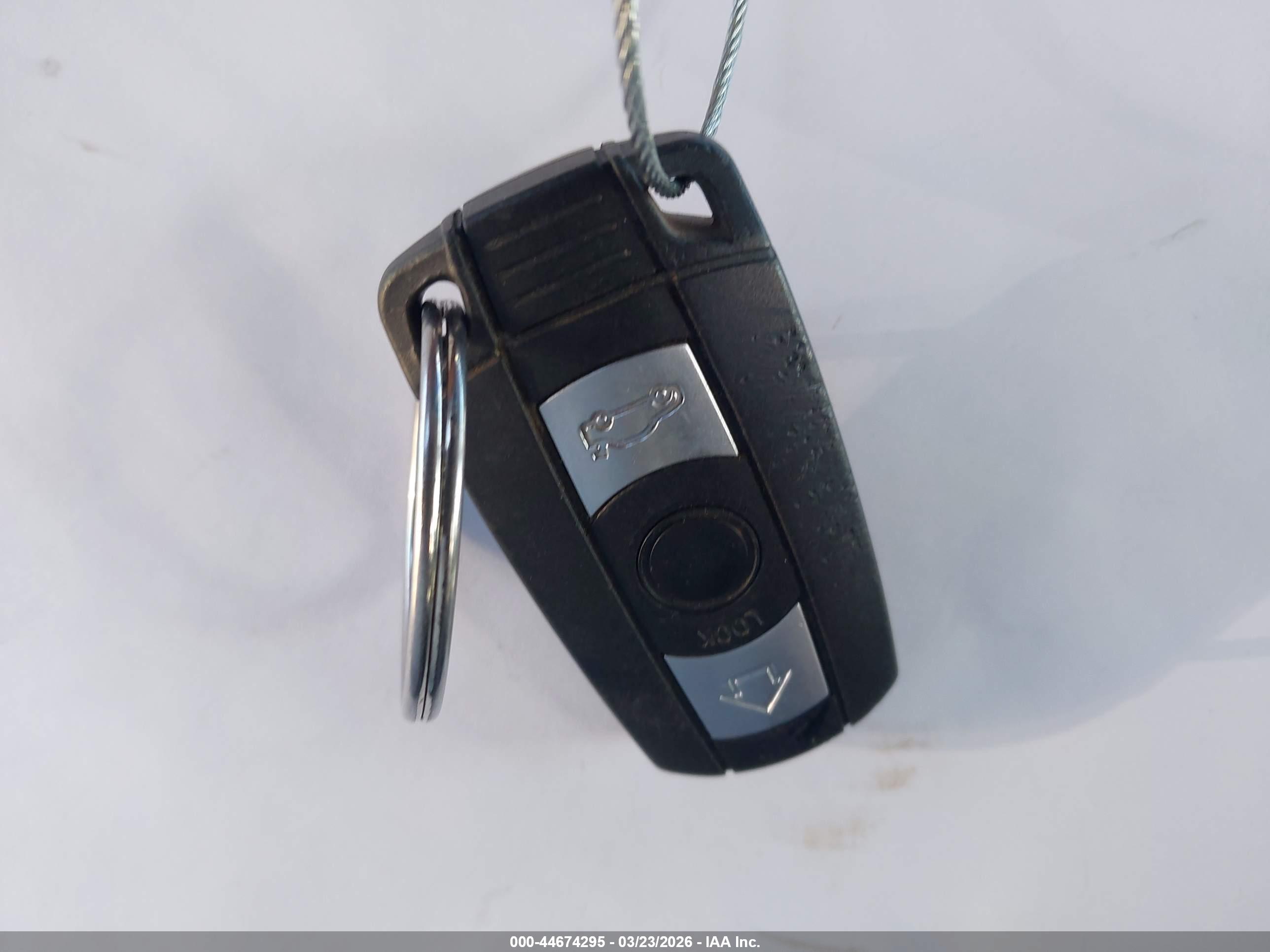 BMW 528I image 11