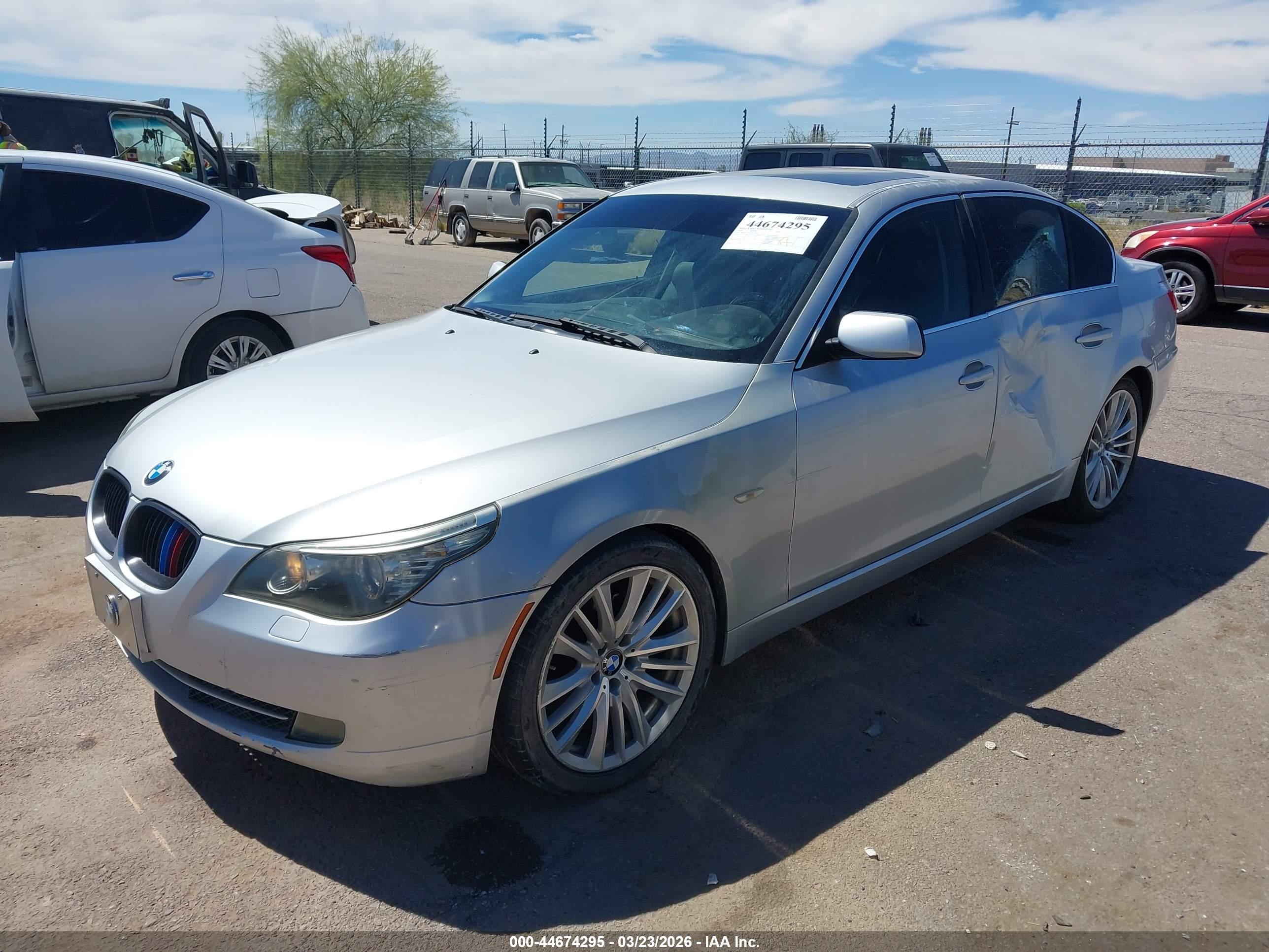 BMW 528I image 2