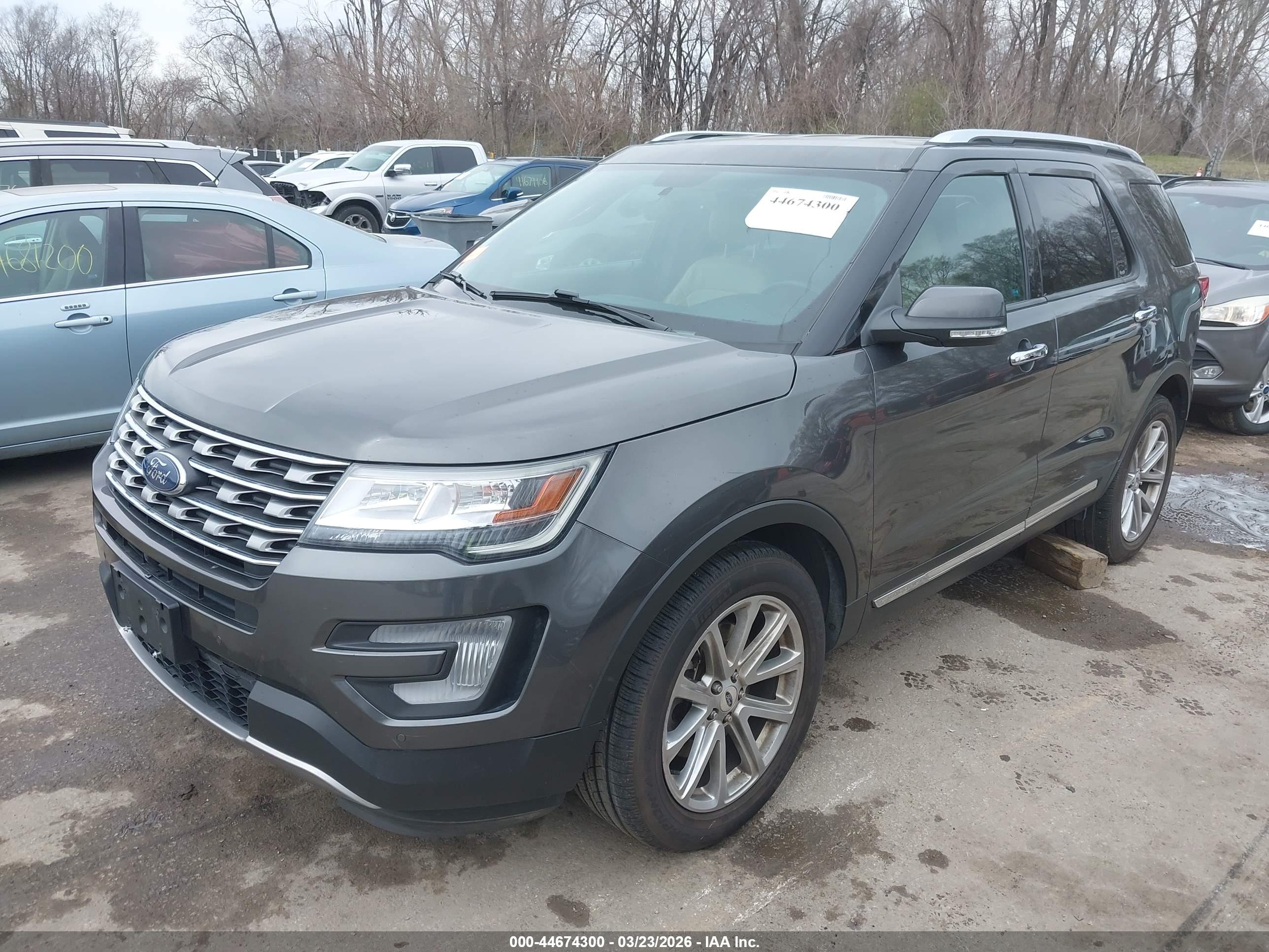 FORD EXPLORER image 2