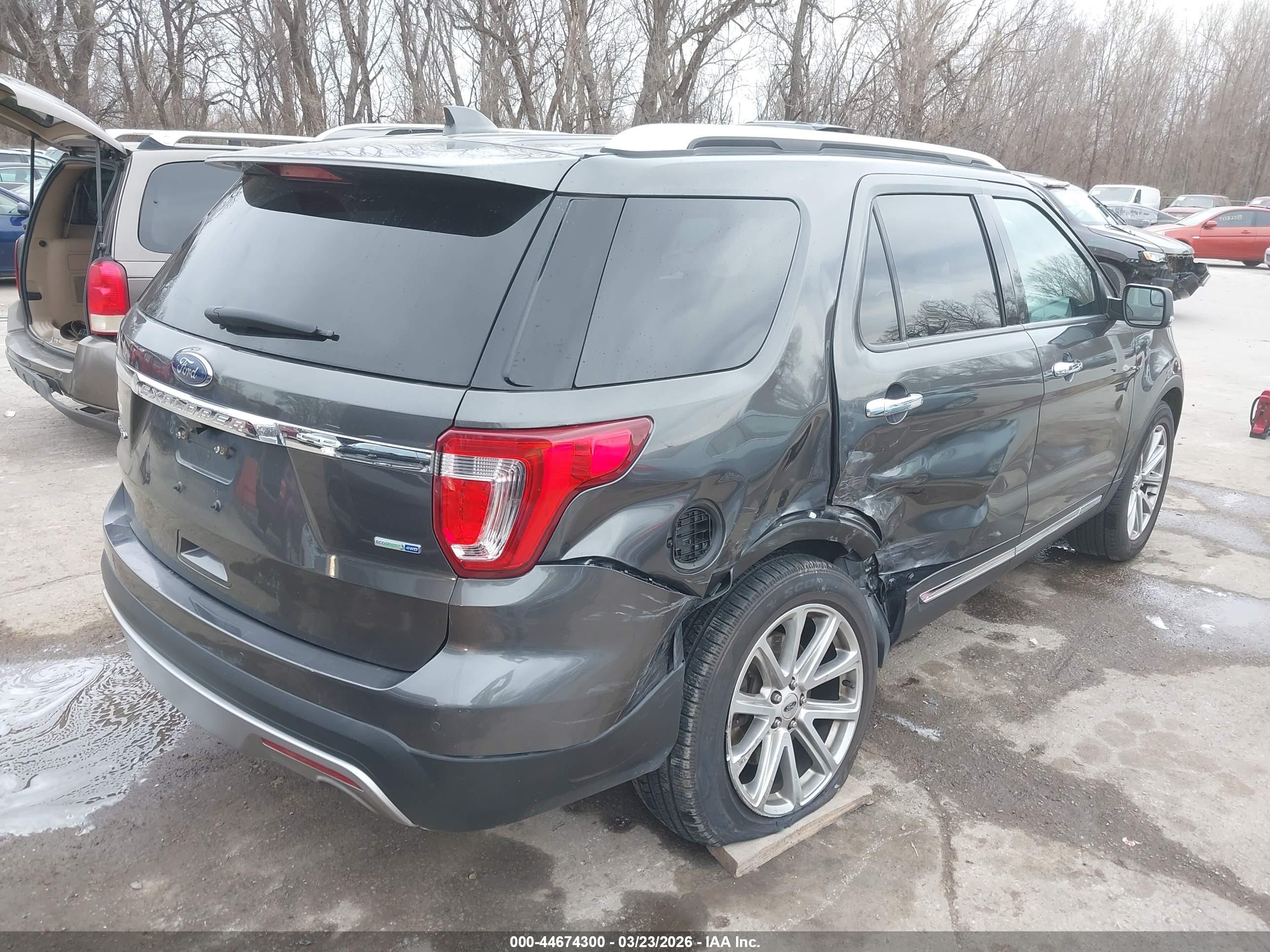 FORD EXPLORER image 4