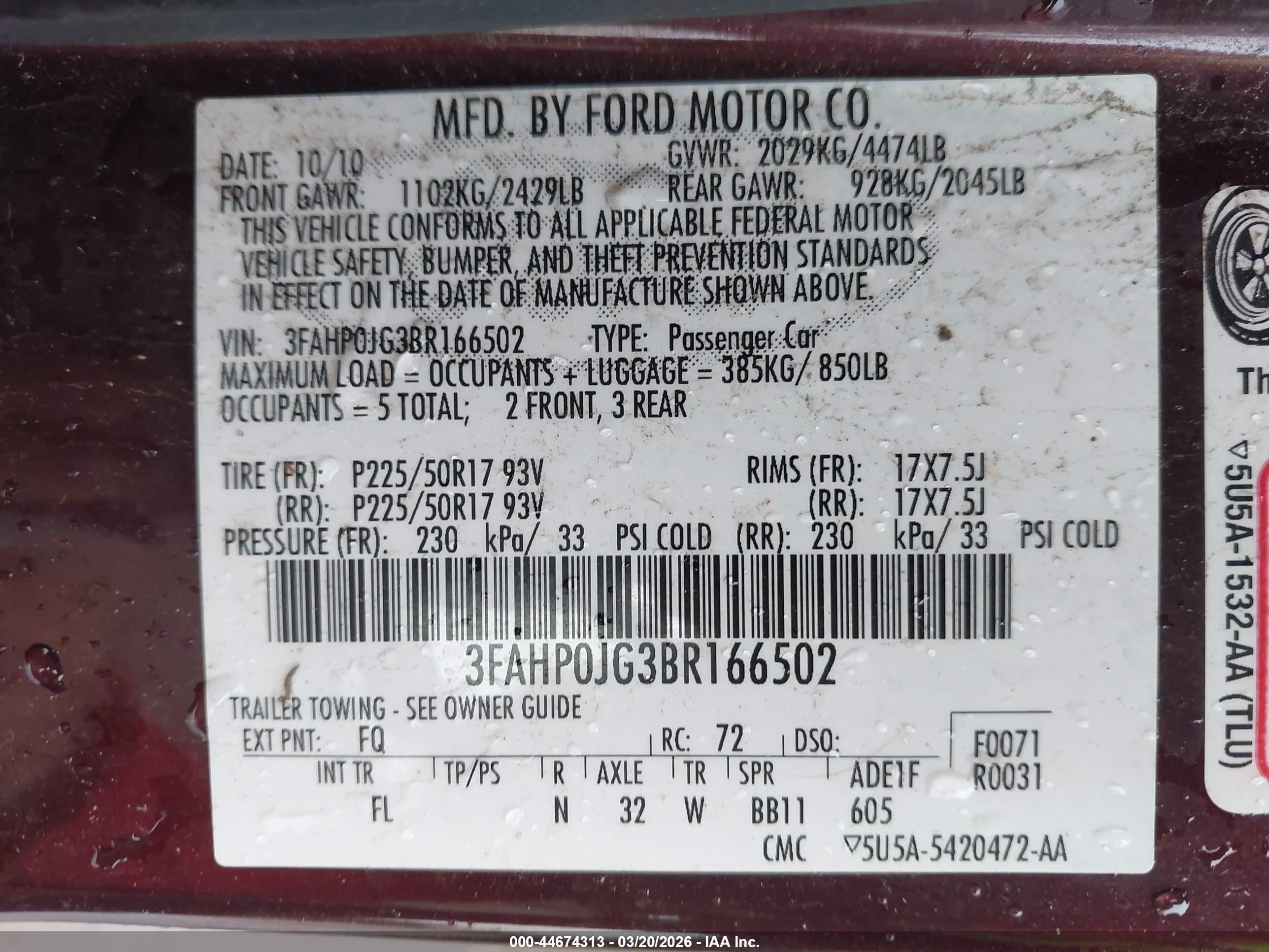 FORD FUSION image 9