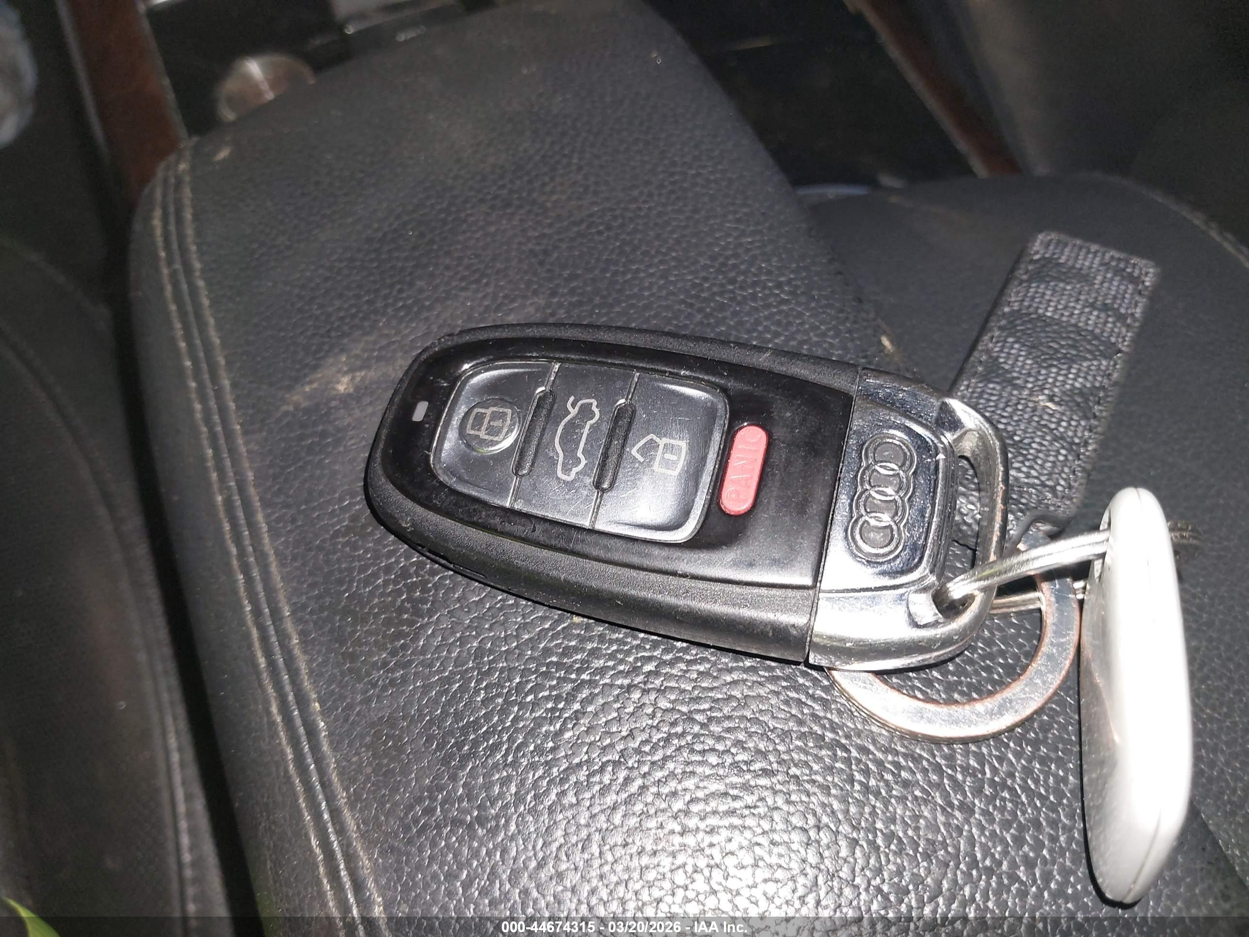AUDI A8 image 11