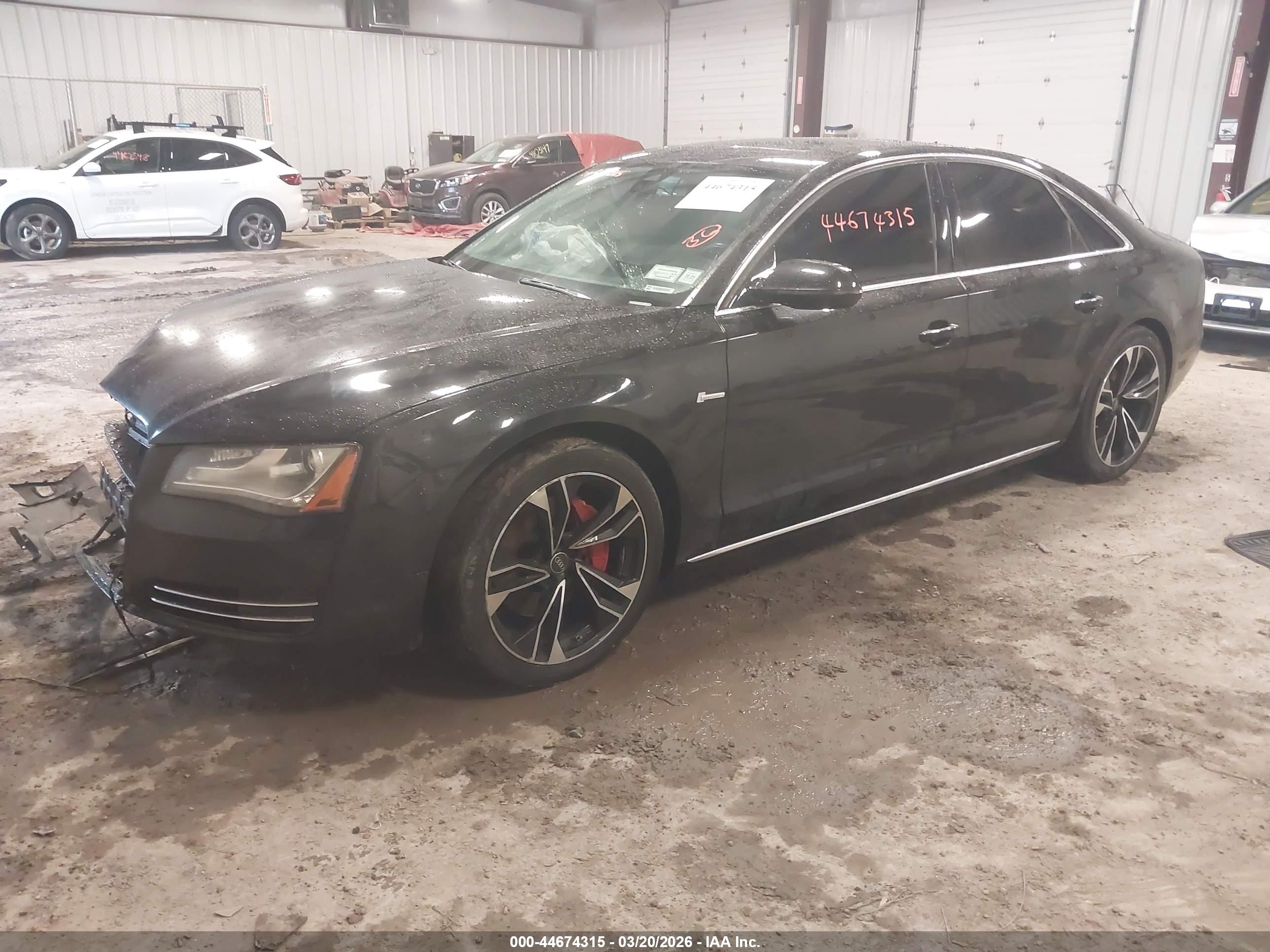AUDI A8 image 2