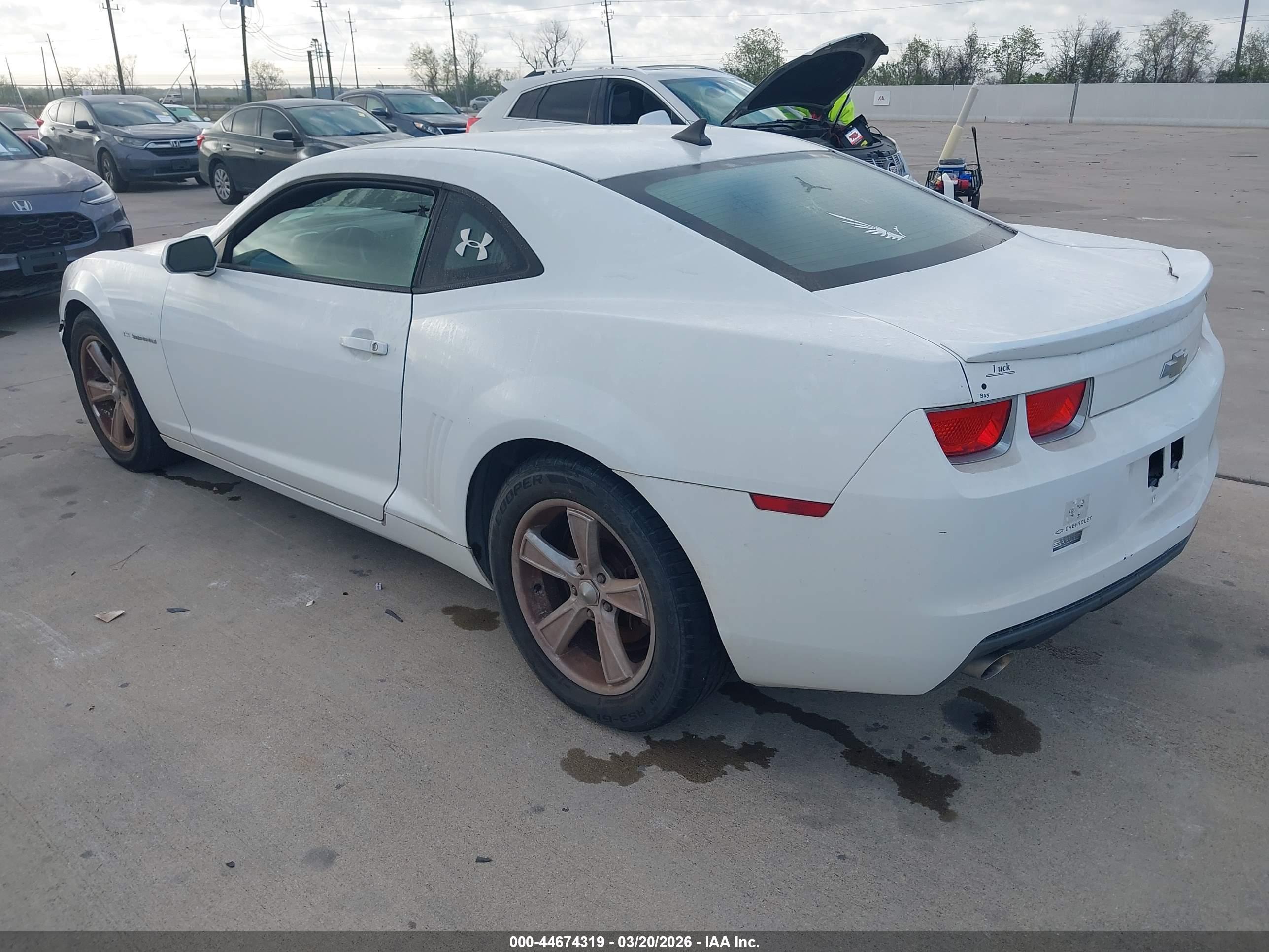 CHEVROLET CAMARO image 3