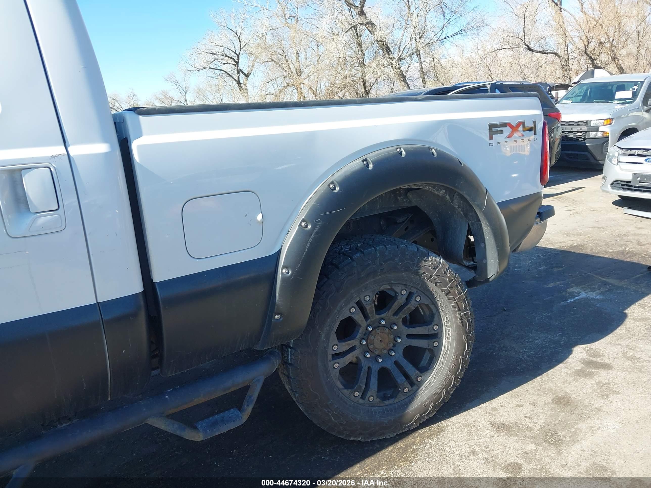 FORD F-350 image 6