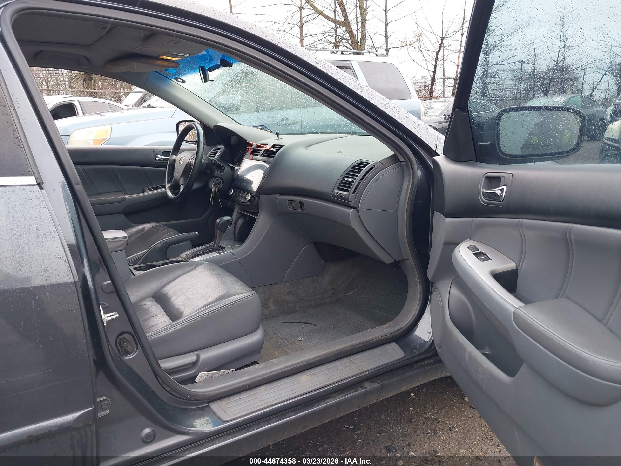 HONDA ACCORD image 5