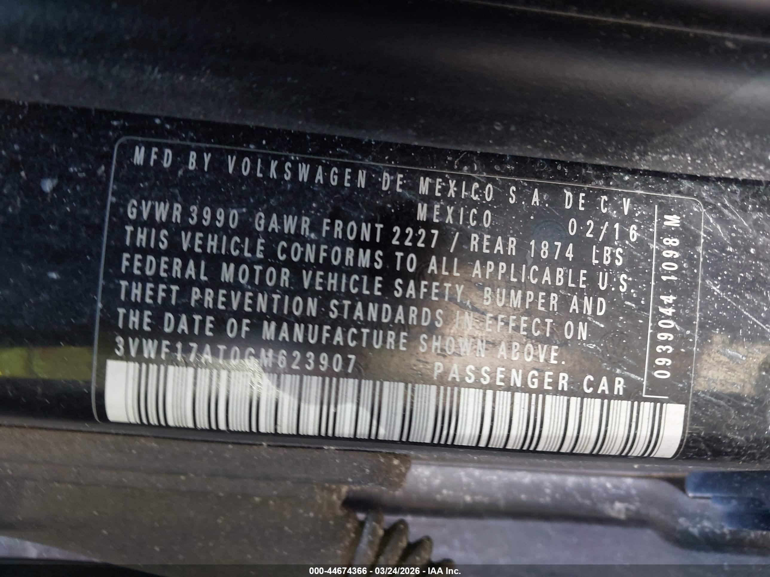 VOLKSWAGEN BEETLE image 9