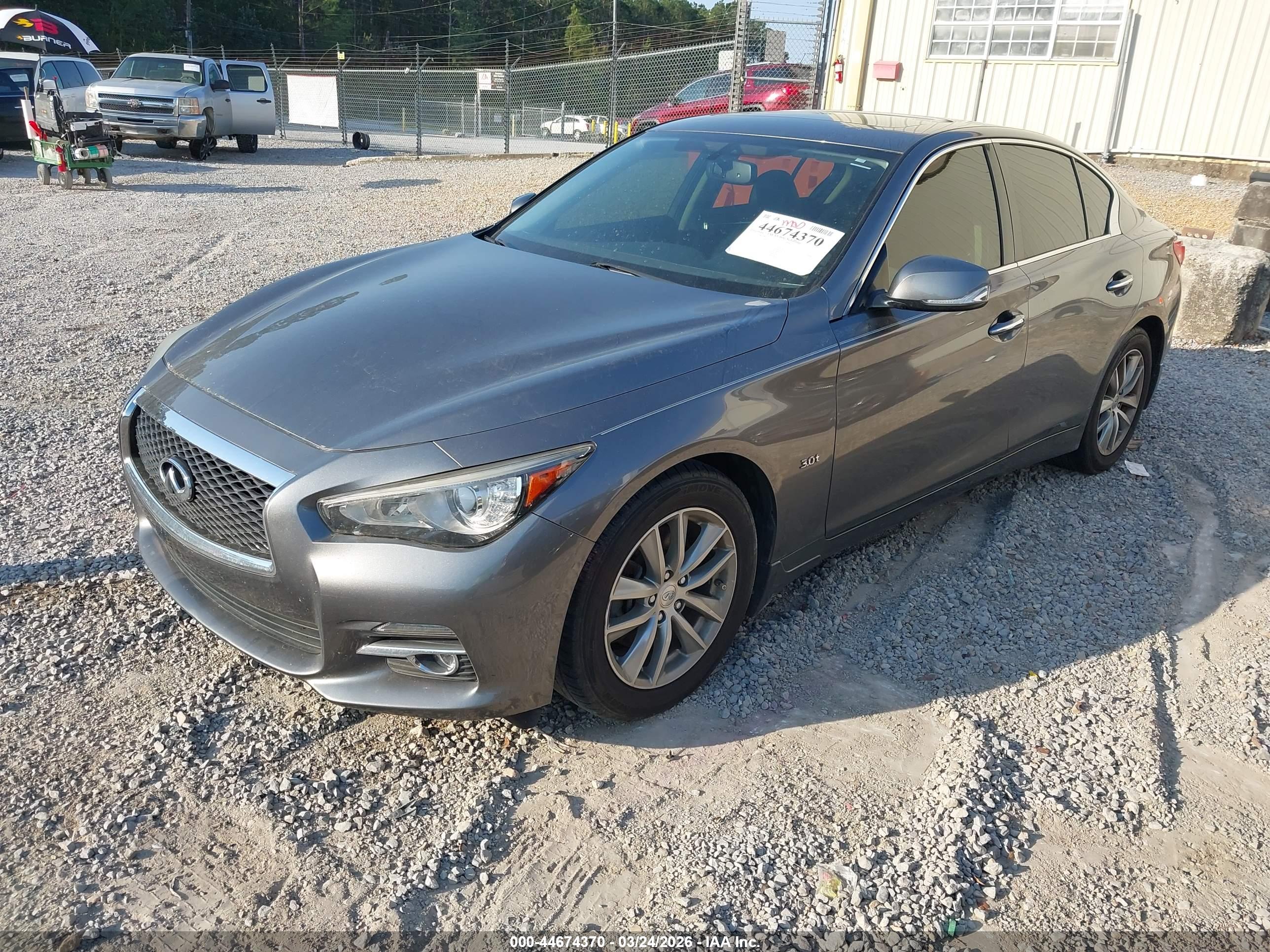 INFINITI Q50 image 2