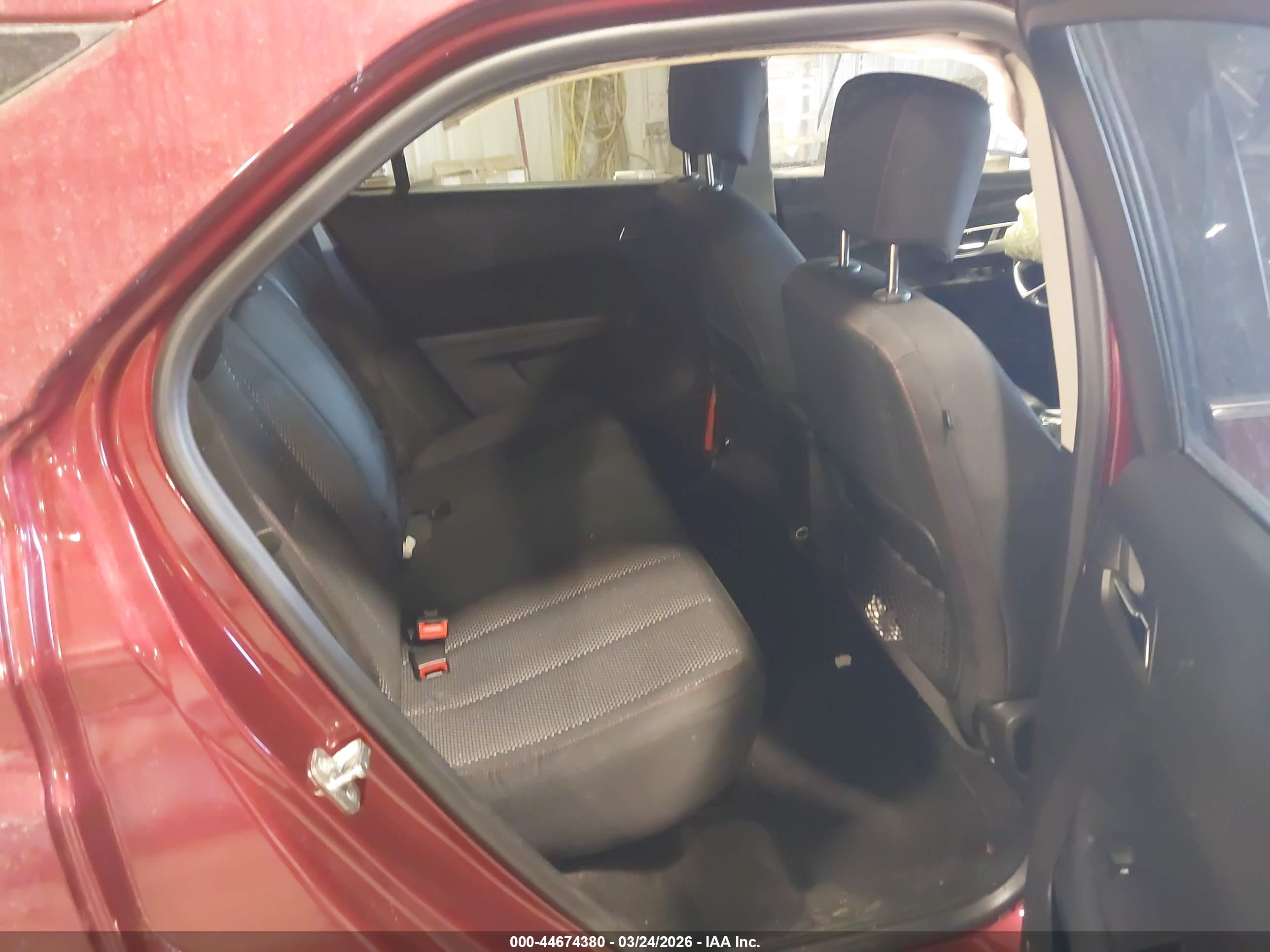 CHEVROLET EQUINOX image 8