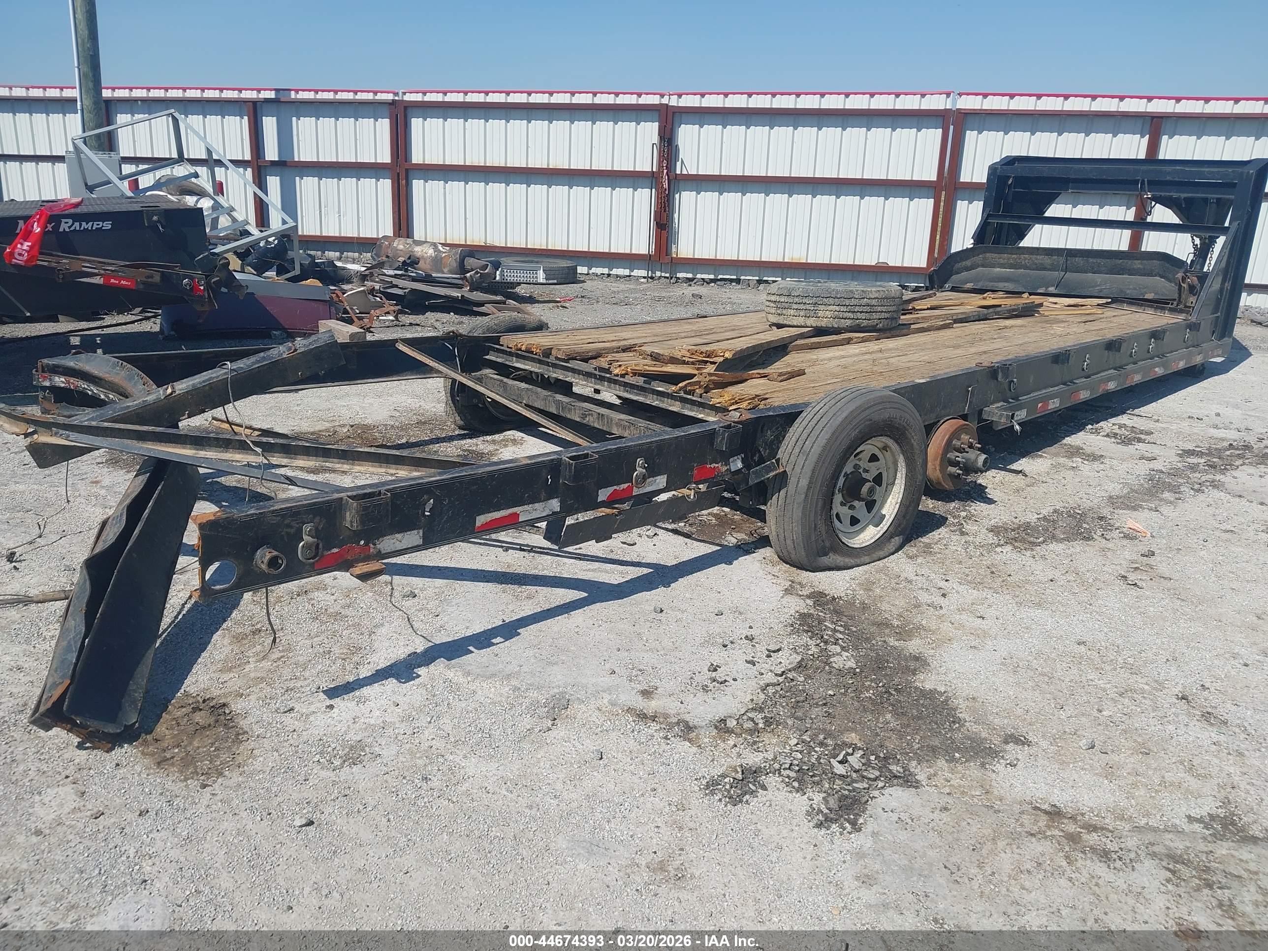 PJ TRAILERS image 4