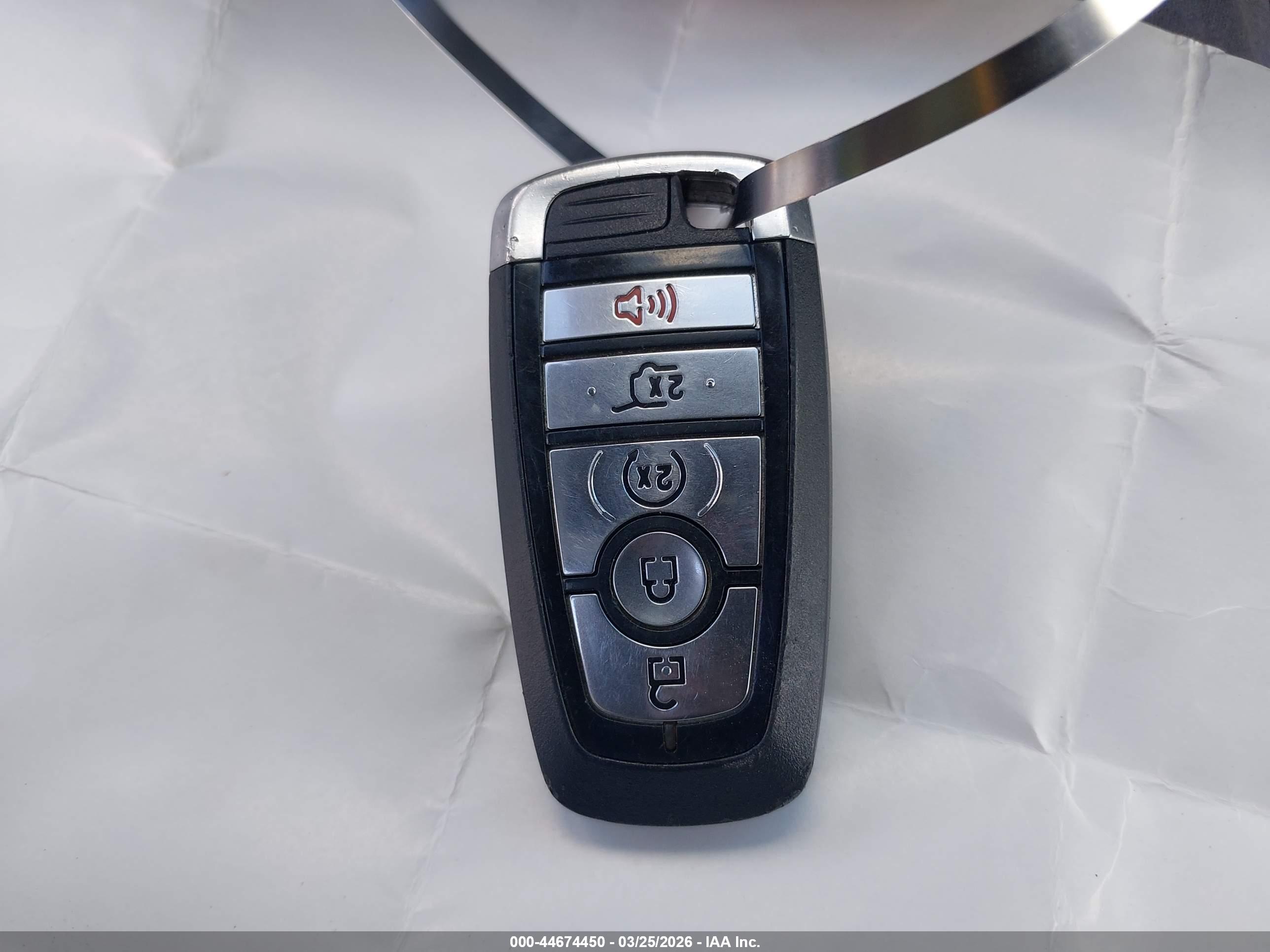 FORD EXPLORER image 11