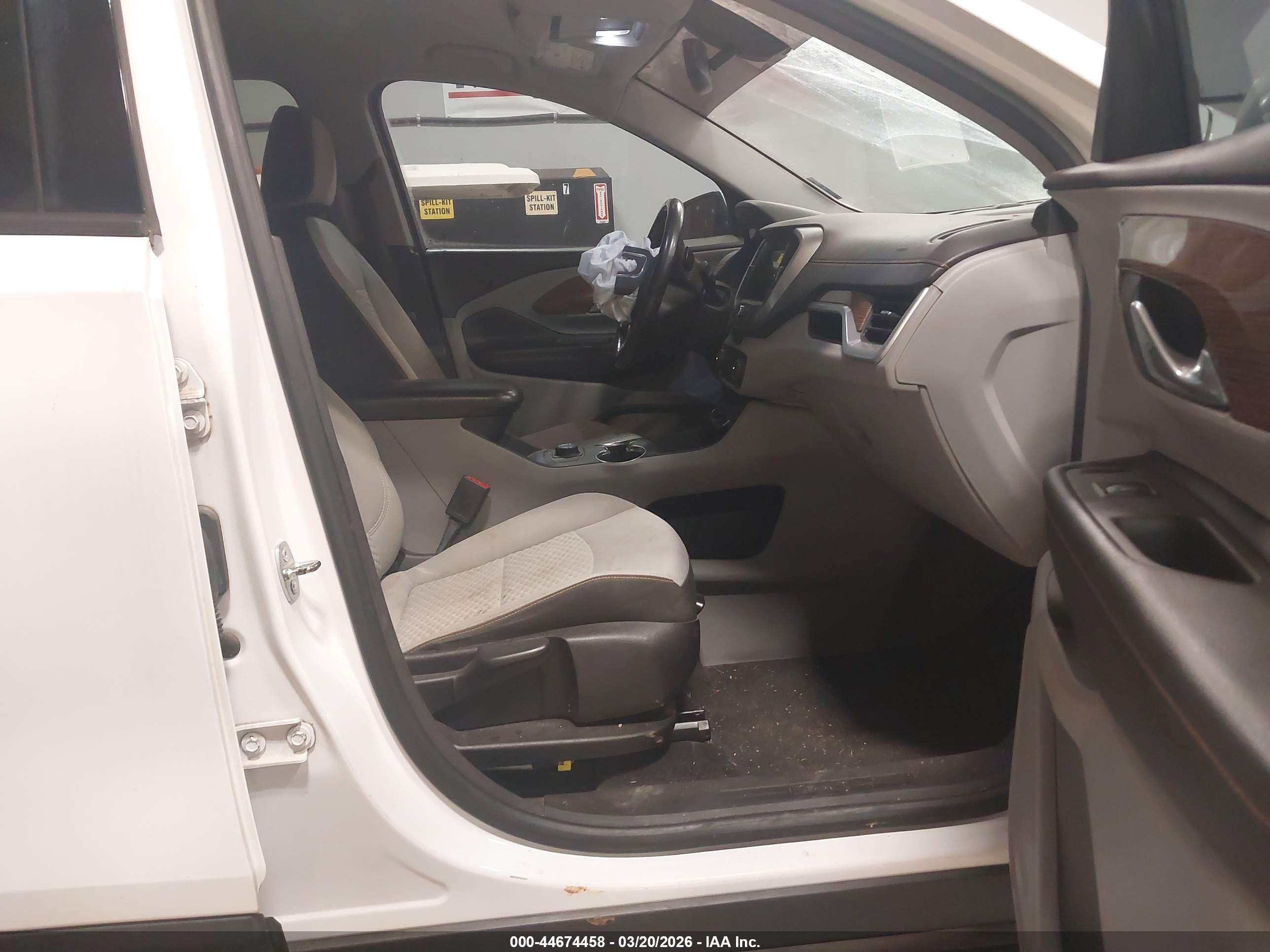 GMC TERRAIN image 5