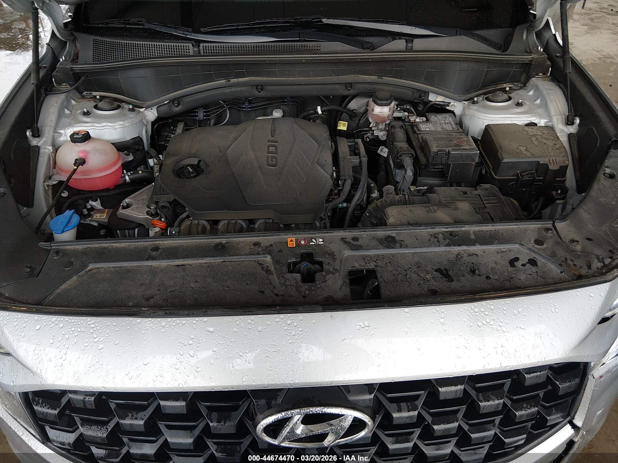 HYUNDAI SANTA image 10