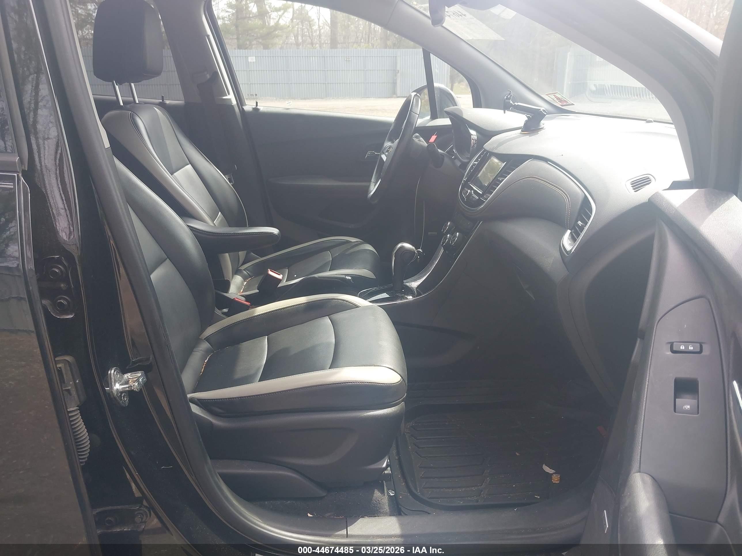 CHEVROLET TRAX image 5