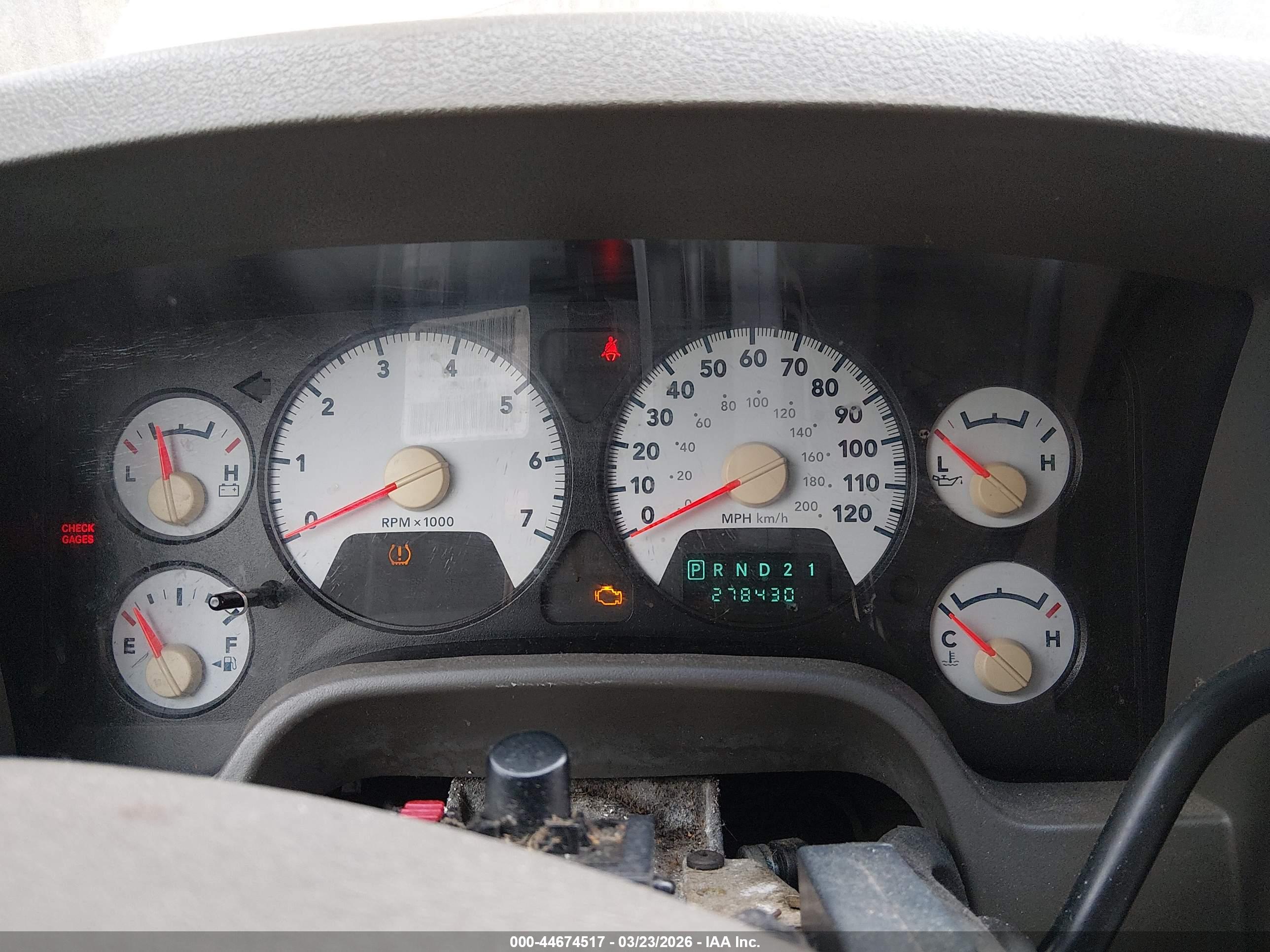 DODGE RAM image 7