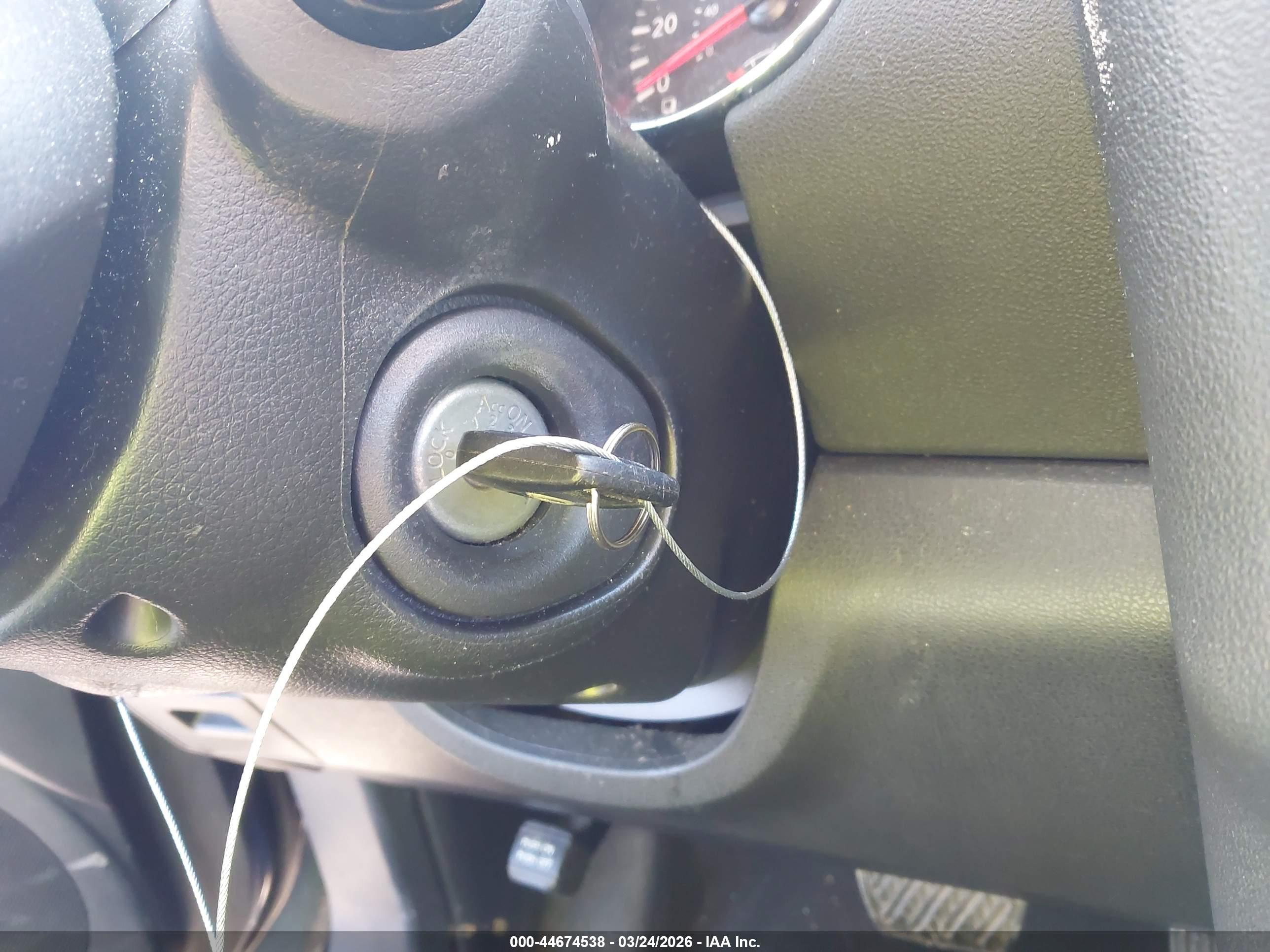 NISSAN ROGUE image 11