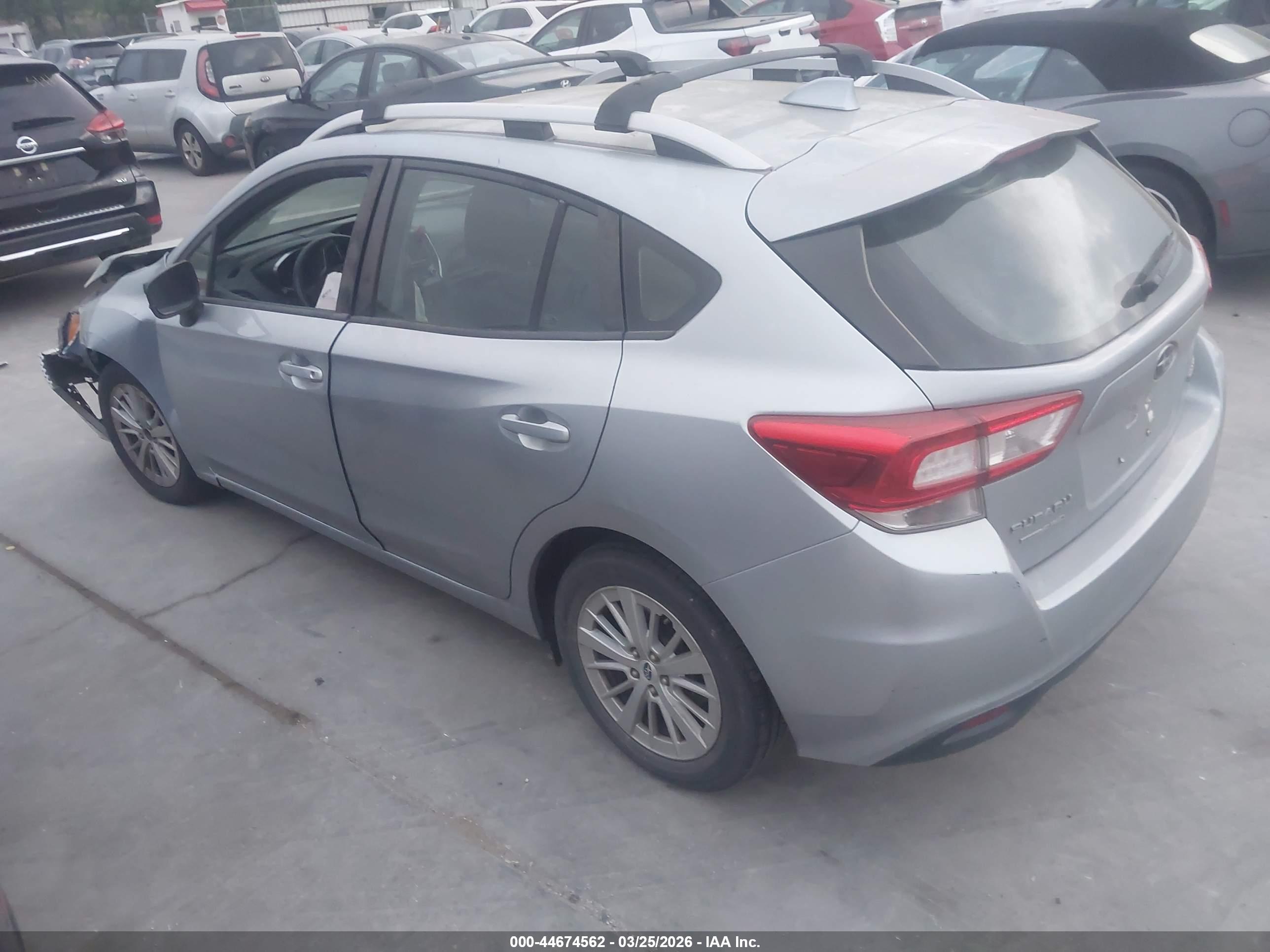 SUBARU IMPREZA image 3