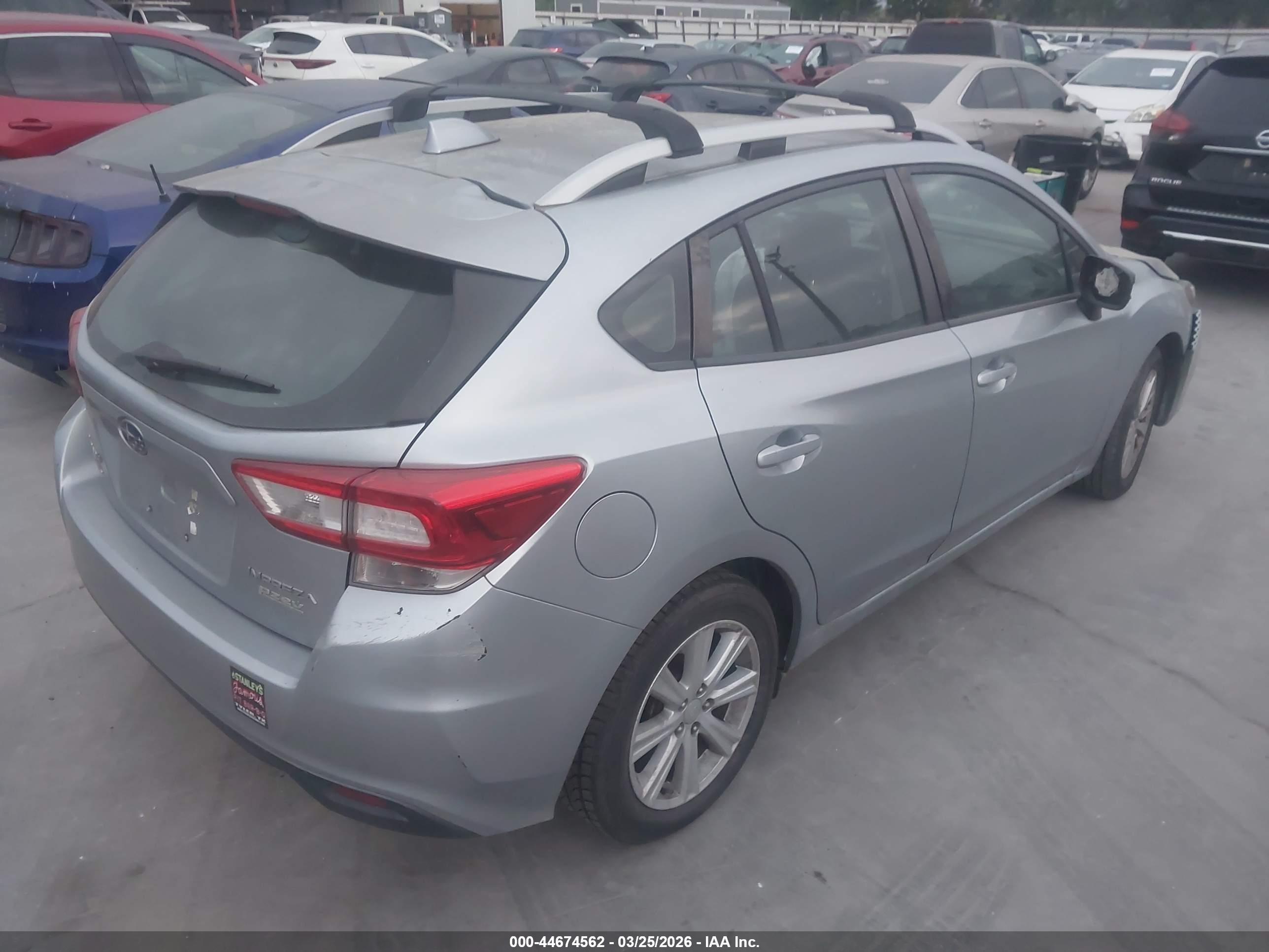 SUBARU IMPREZA image 4