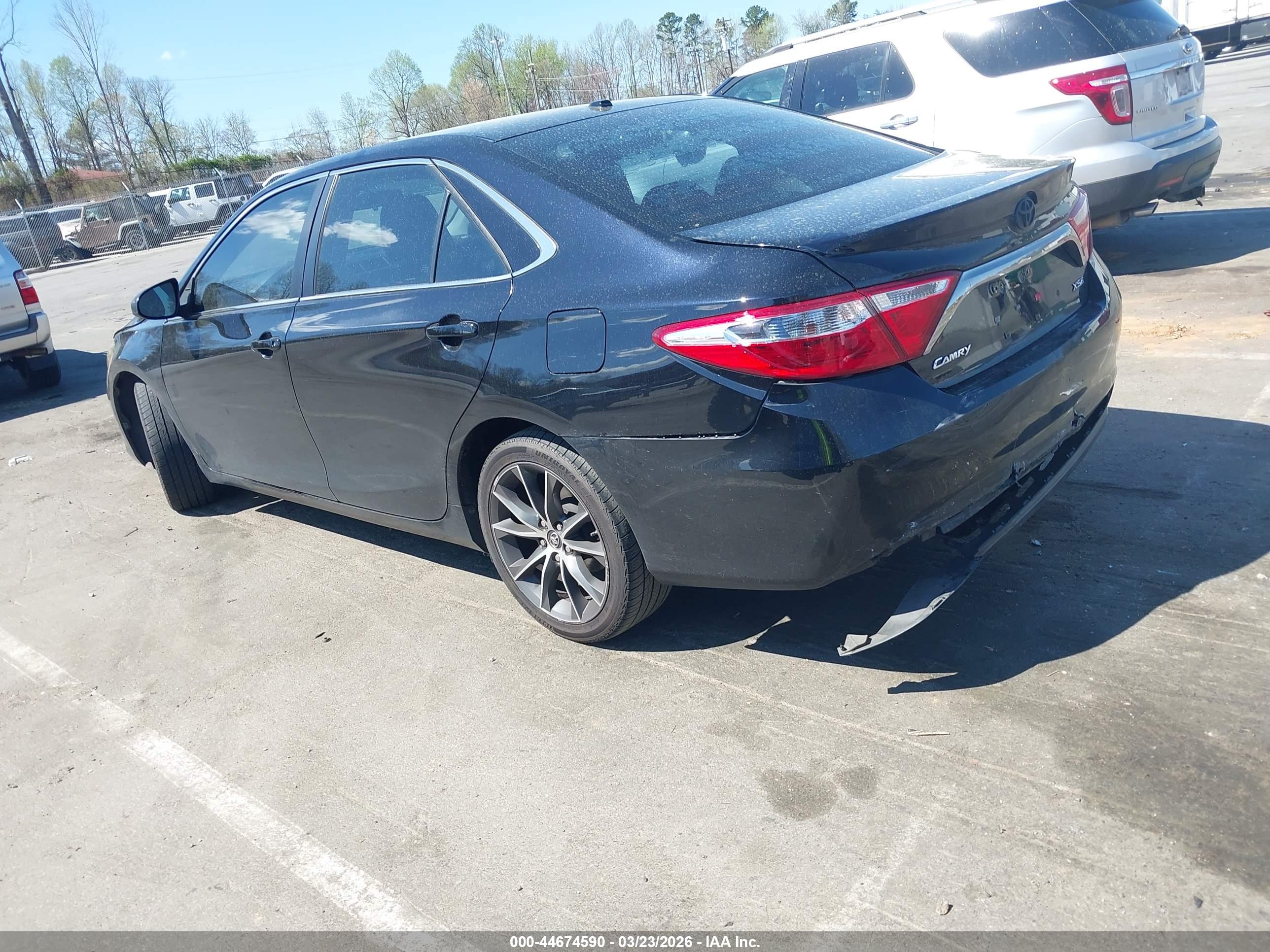 TOYOTA CAMRY image 3